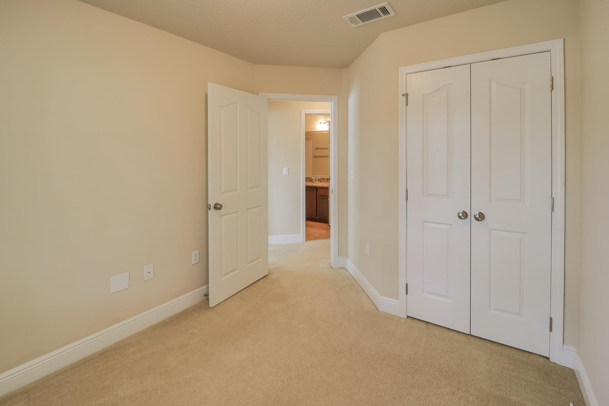 SACRED OAKS PH 1 - Residential Lease