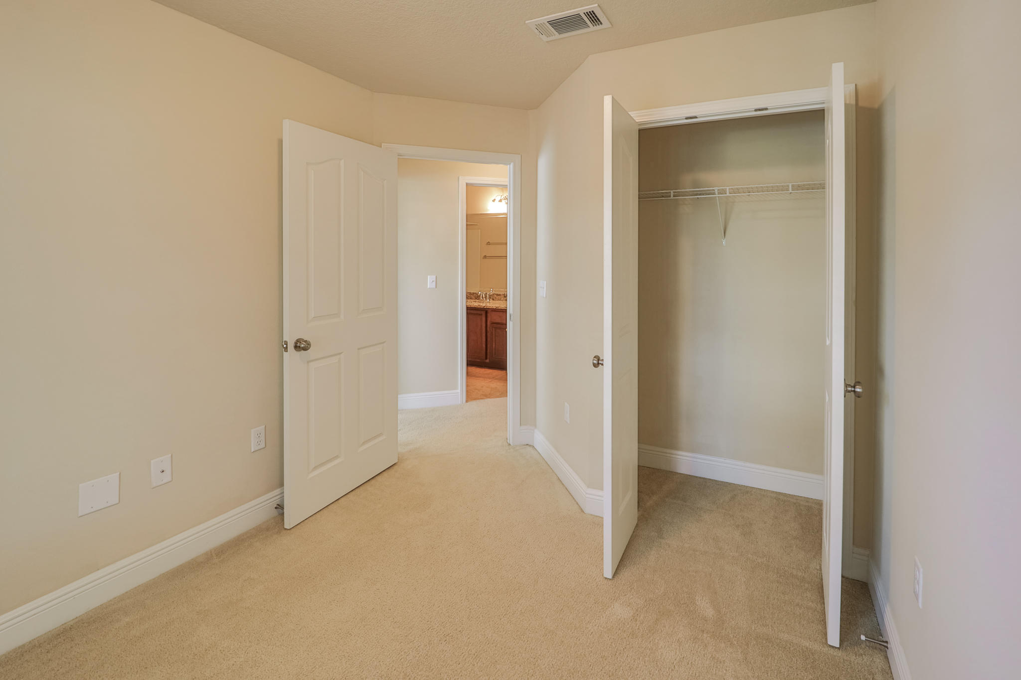 SACRED OAKS PH 1 - Residential Lease
