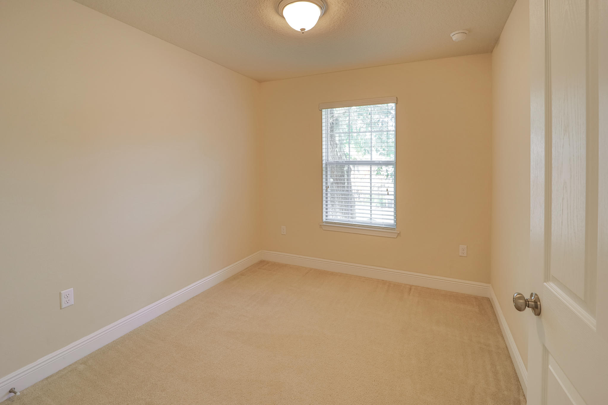 SACRED OAKS PH 1 - Residential Lease