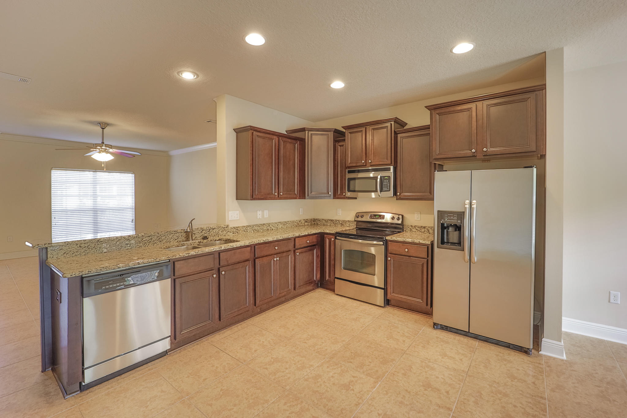 SACRED OAKS PH 1 - Residential Lease