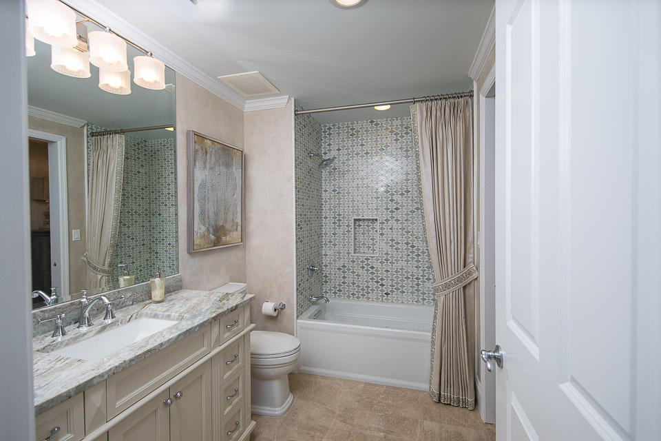 ONE WATER PLACE AT KELLY PLANTATION - Residential