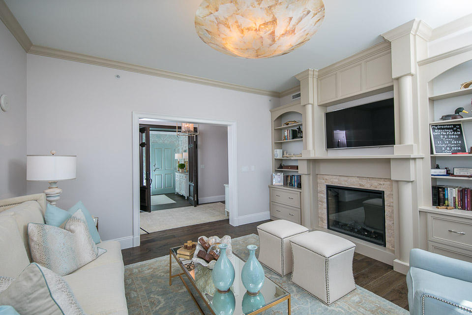 ONE WATER PLACE AT KELLY PLANTATION - Residential