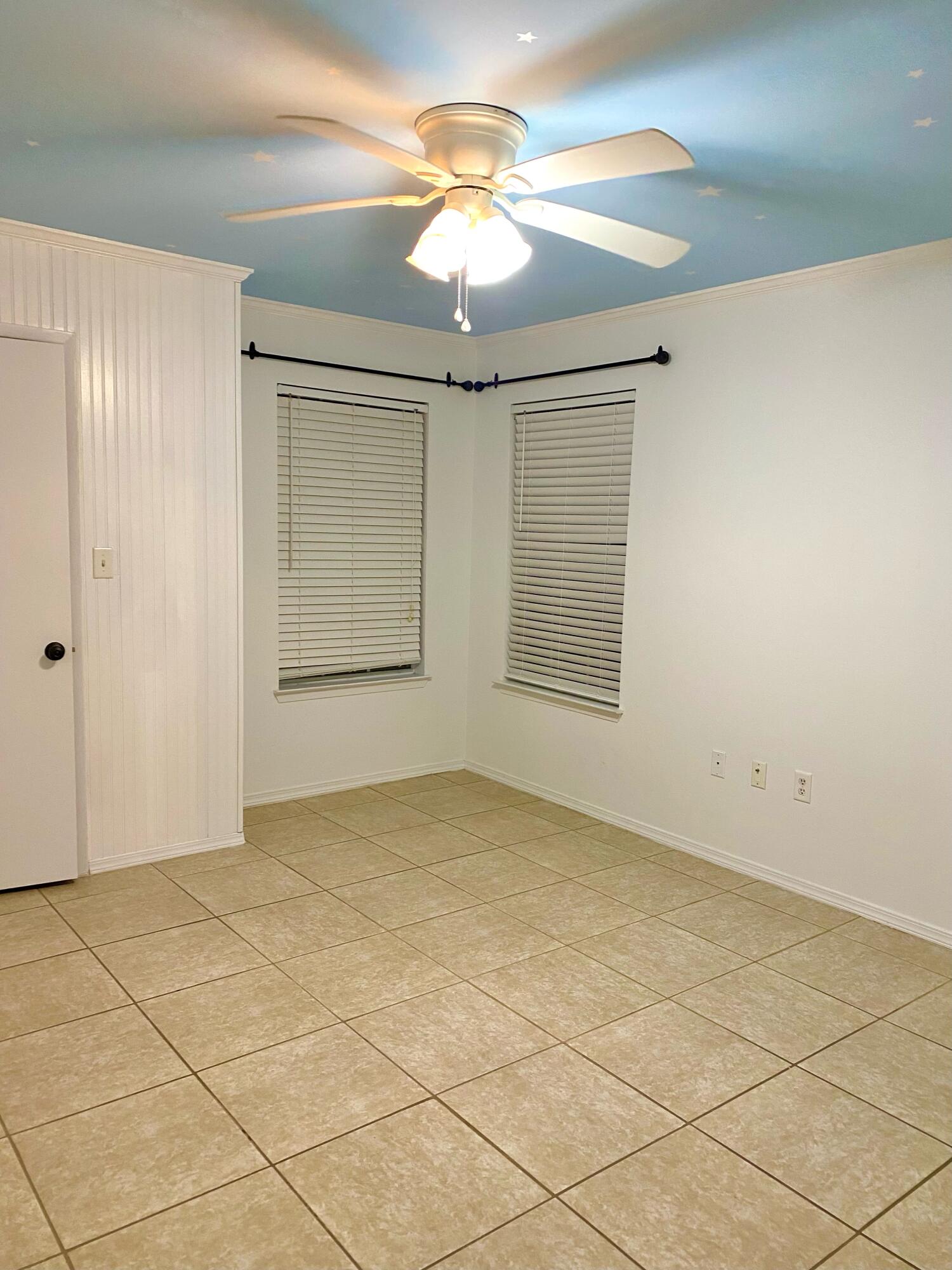 YORKTOWN AT WILLOW BEND - Residential Lease