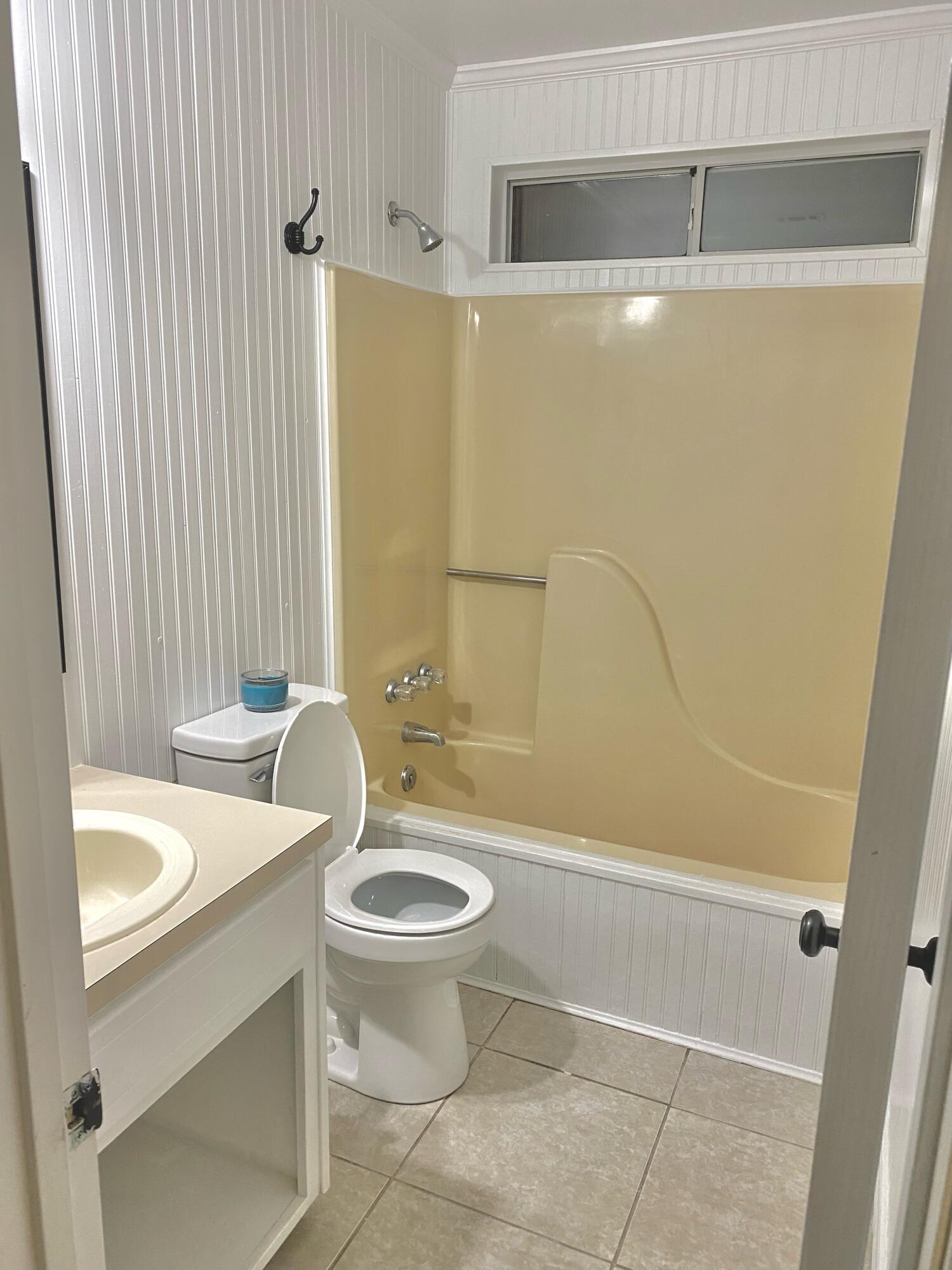 YORKTOWN AT WILLOW BEND - Residential Lease