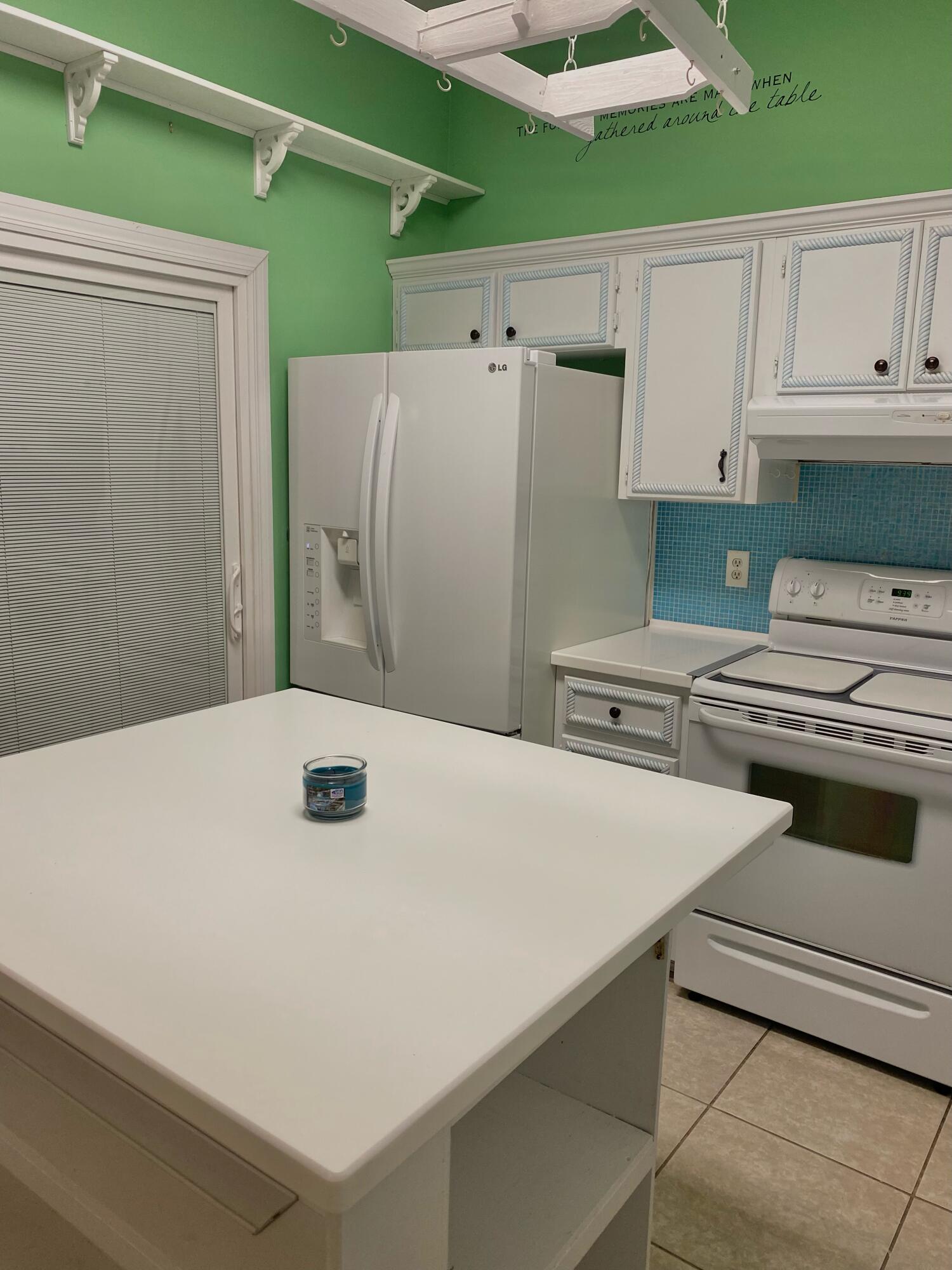 YORKTOWN AT WILLOW BEND - Residential Lease