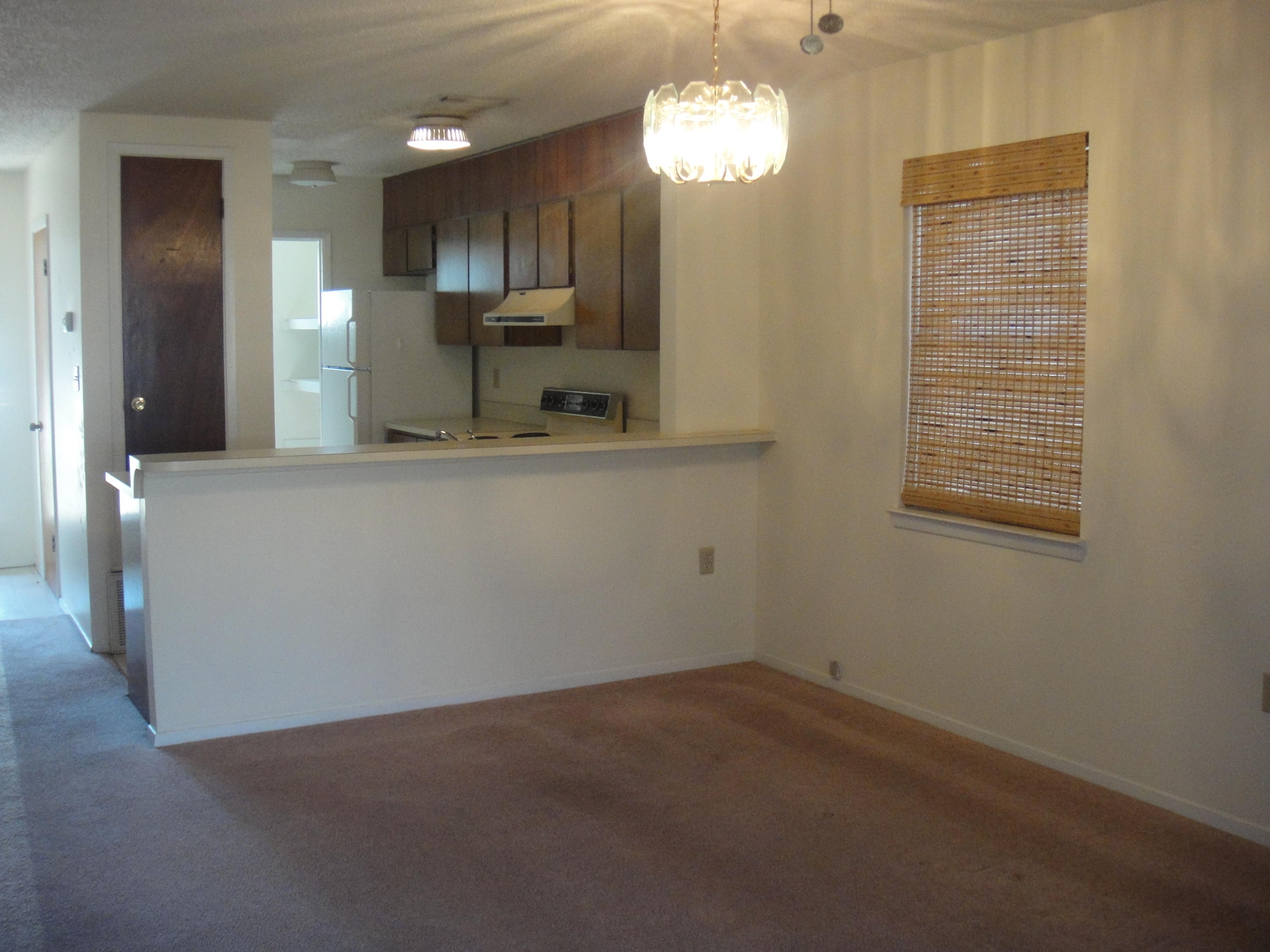 MONTAGE MANOR - Residential Lease