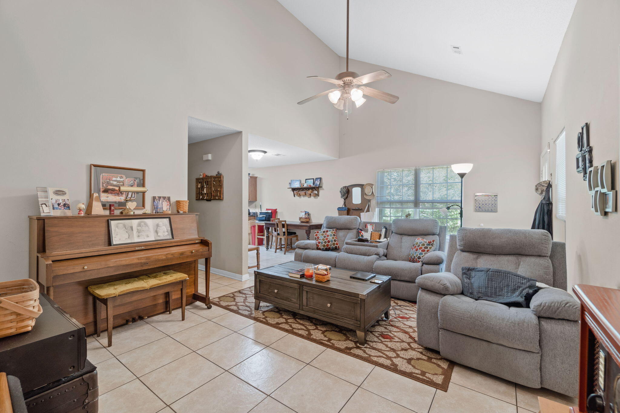 WOODLAWN HEIGHTS - Residential