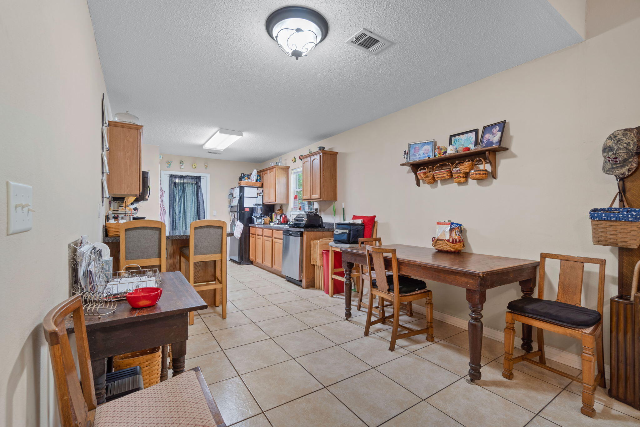 WOODLAWN HEIGHTS - Residential
