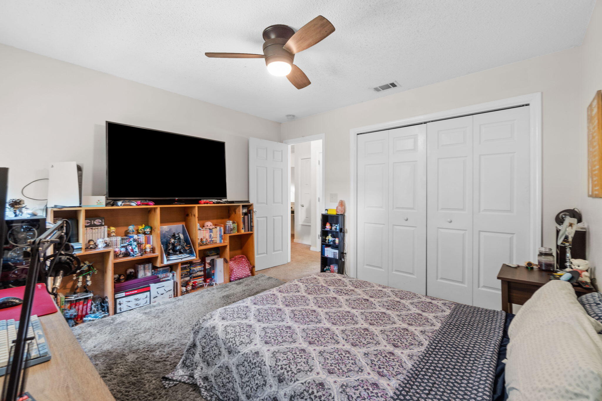 WOODLAWN HEIGHTS - Residential
