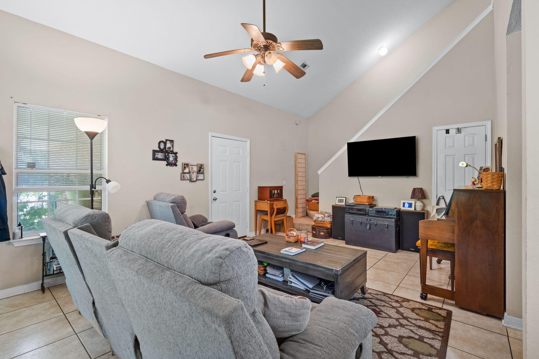 WOODLAWN HEIGHTS - Residential