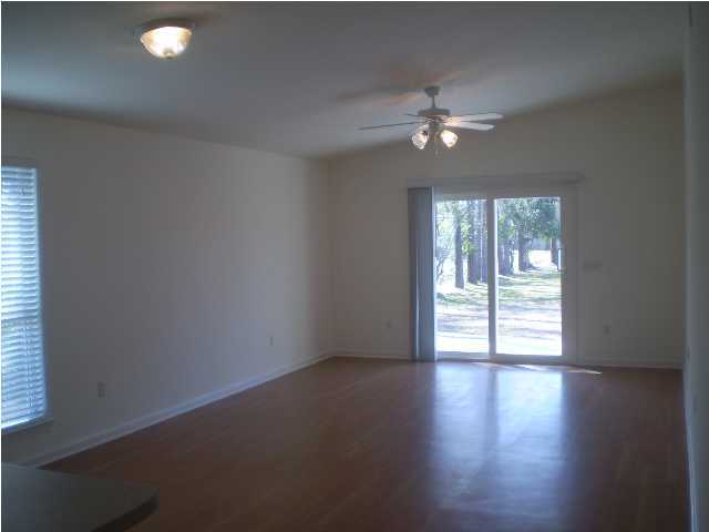 PORT DIXIE - Residential Lease