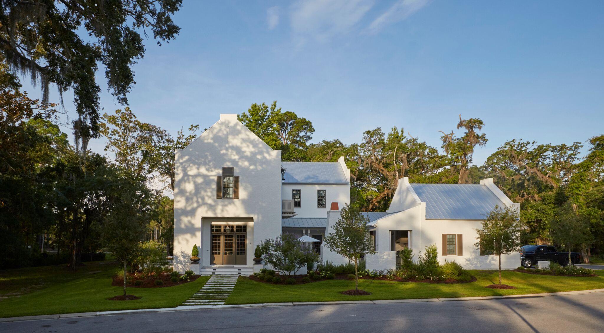 CHURCHILL OAKS - Residential