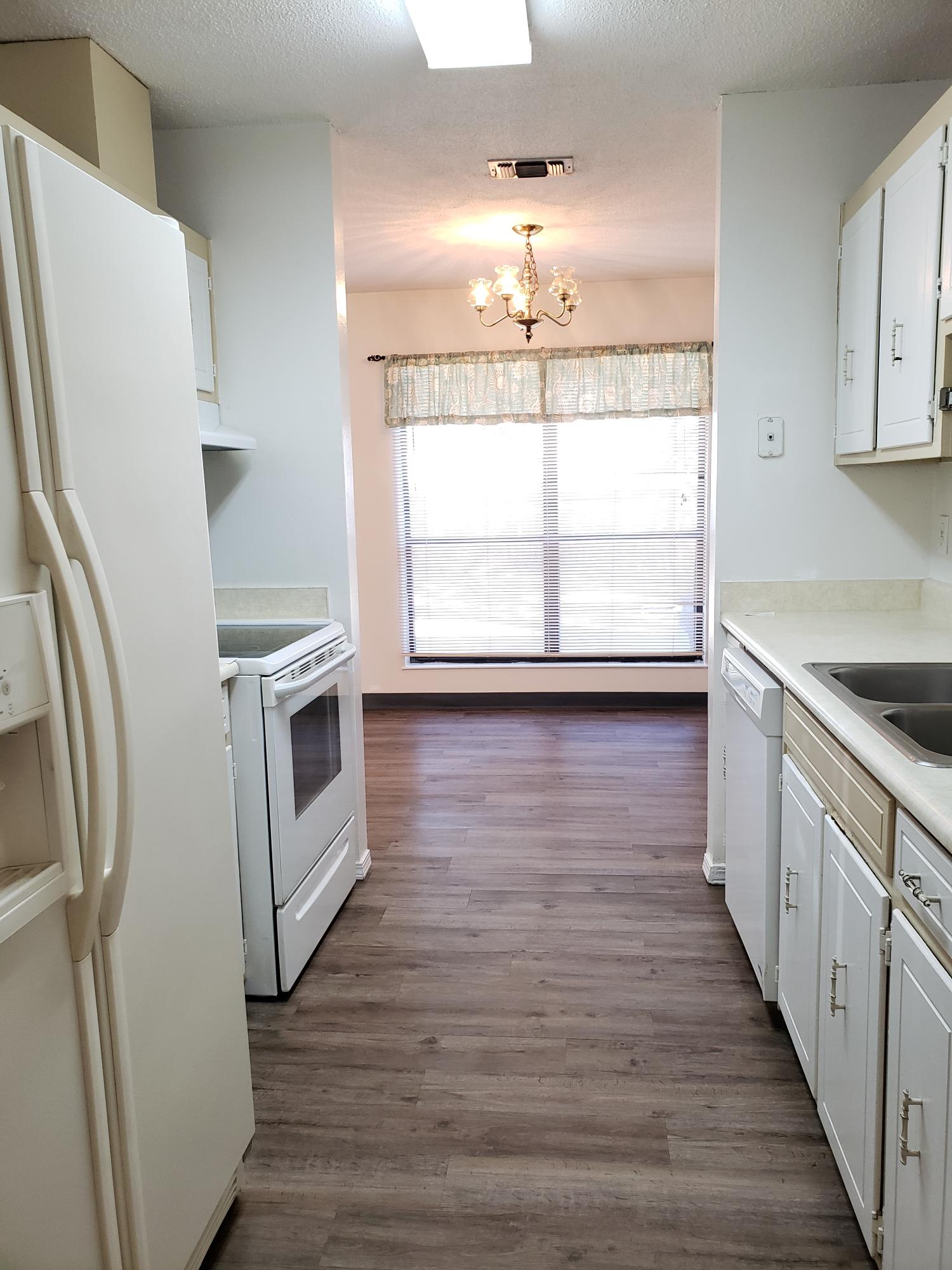 PINE MEADOWS - Residential Lease