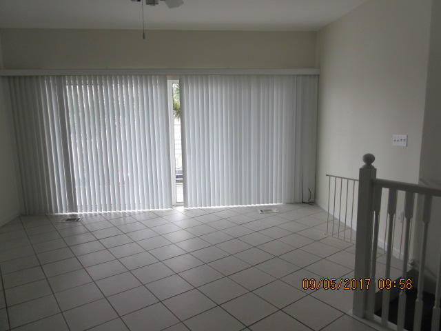 BEACH POINTE T/H - Residential Lease