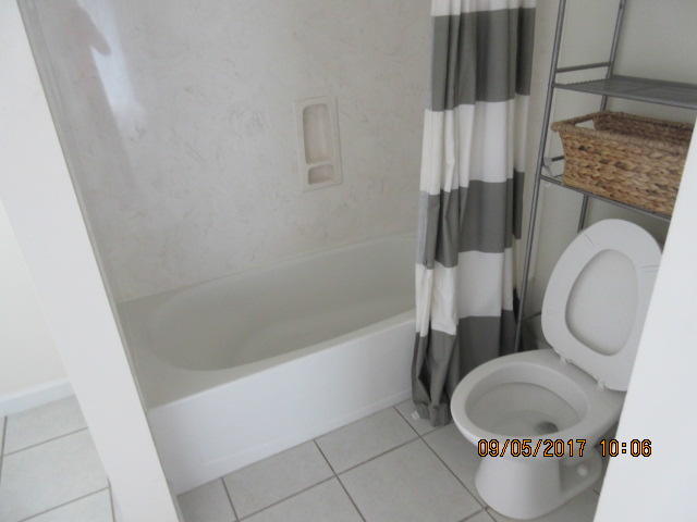 BEACH POINTE T/H - Residential Lease