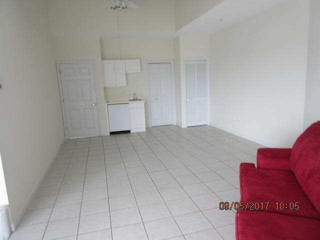 BEACH POINTE T/H - Residential Lease