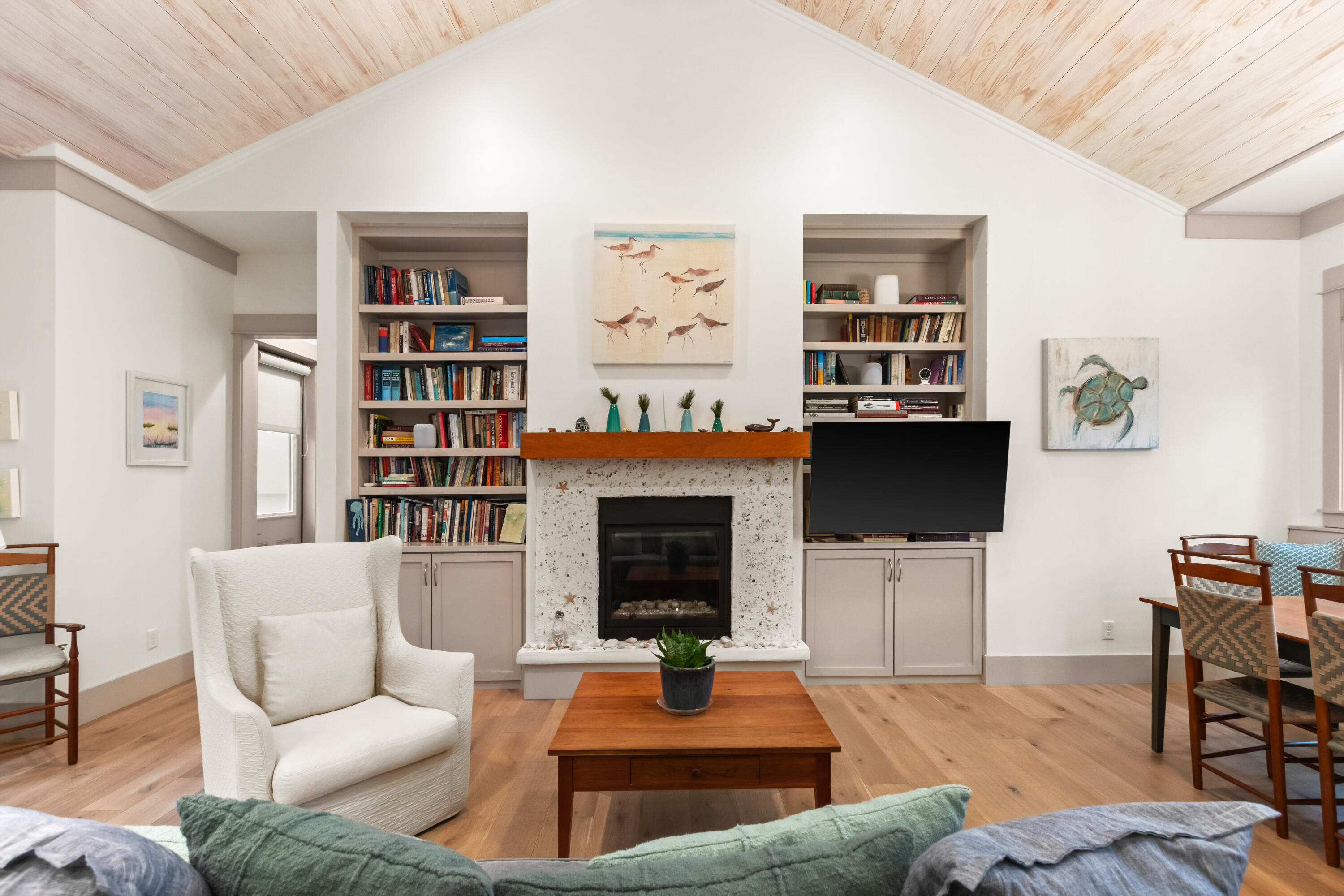SEABREEZE FOREST - Residential