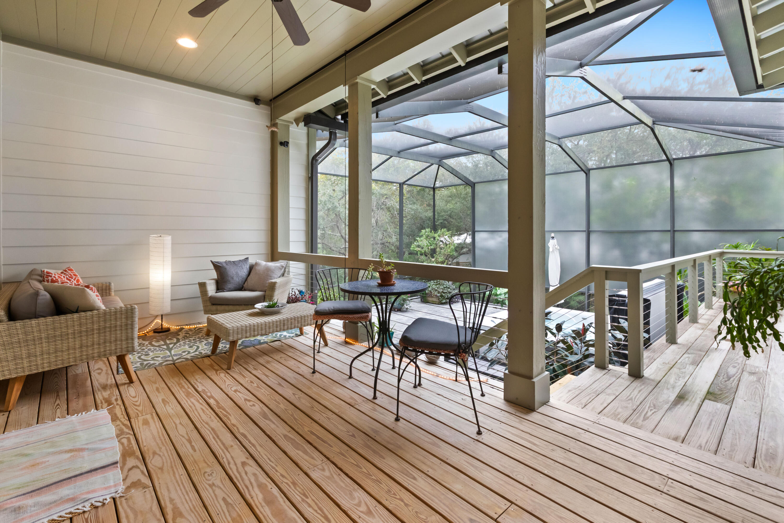 SEABREEZE FOREST - Residential