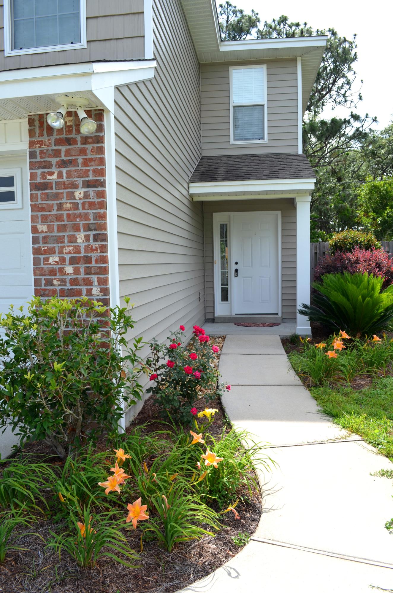 PORT DIXIE - Residential Lease