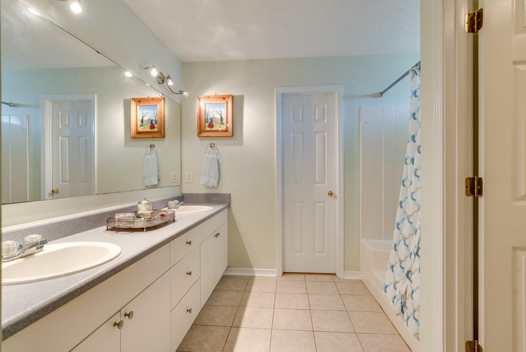 MARION MANOR - Residential Lease