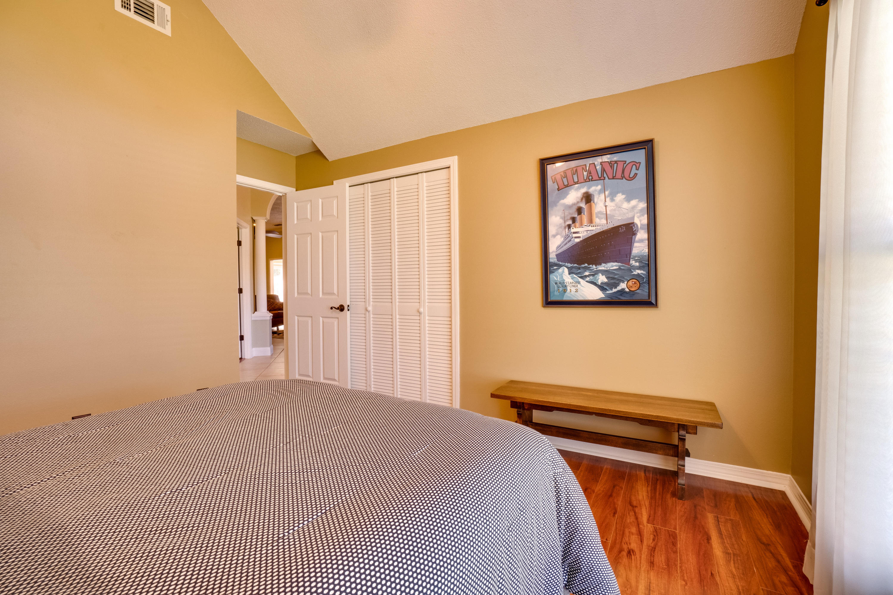 RIDGE WOOD MANOR - Residential