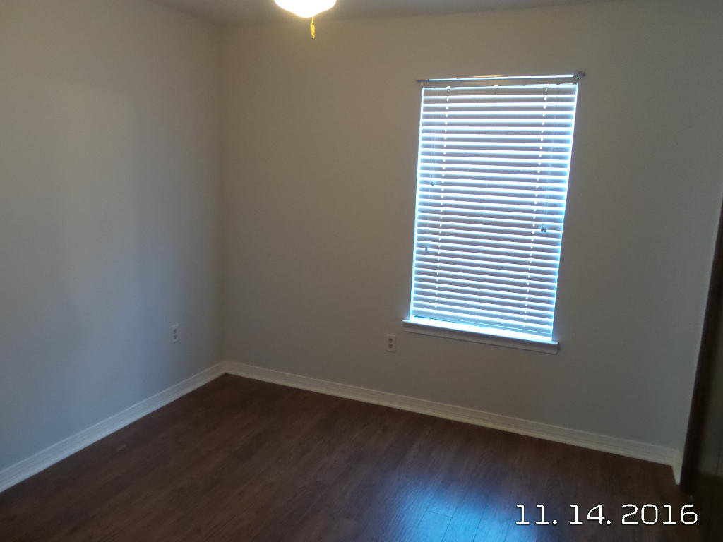 COUNTRYVIEW ESTATES 5TH ADDN - Residential Lease