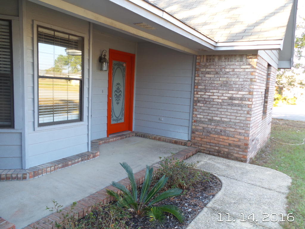 COUNTRYVIEW ESTATES 5TH ADDN - Residential Lease