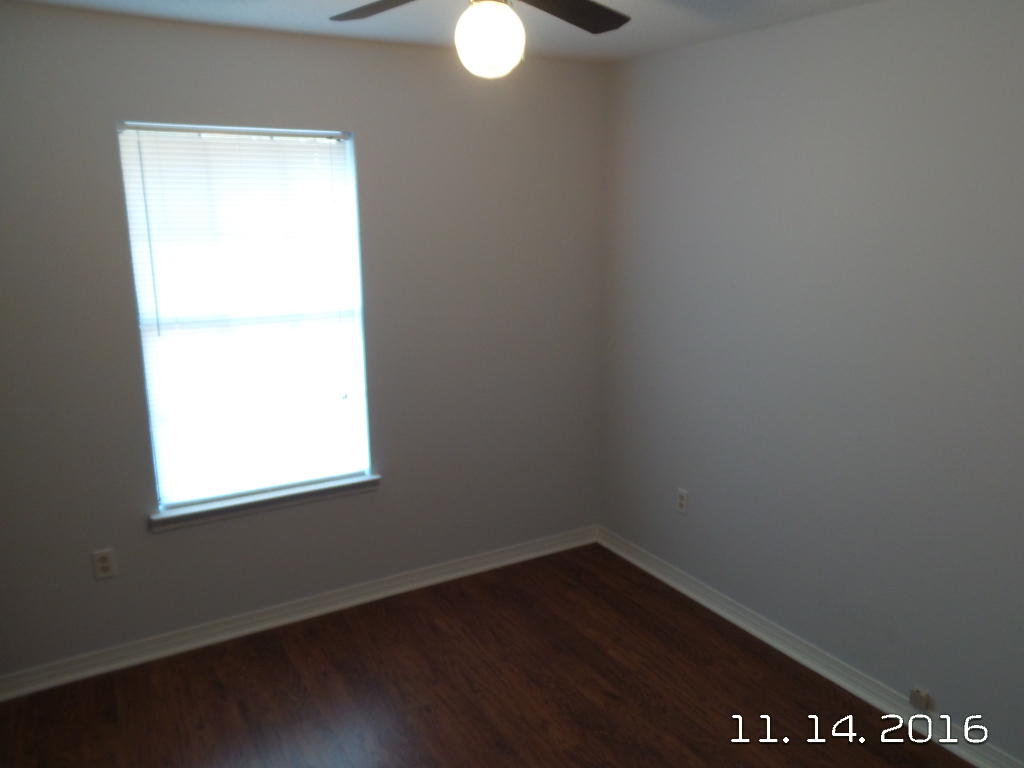 COUNTRYVIEW ESTATES 5TH ADDN - Residential Lease