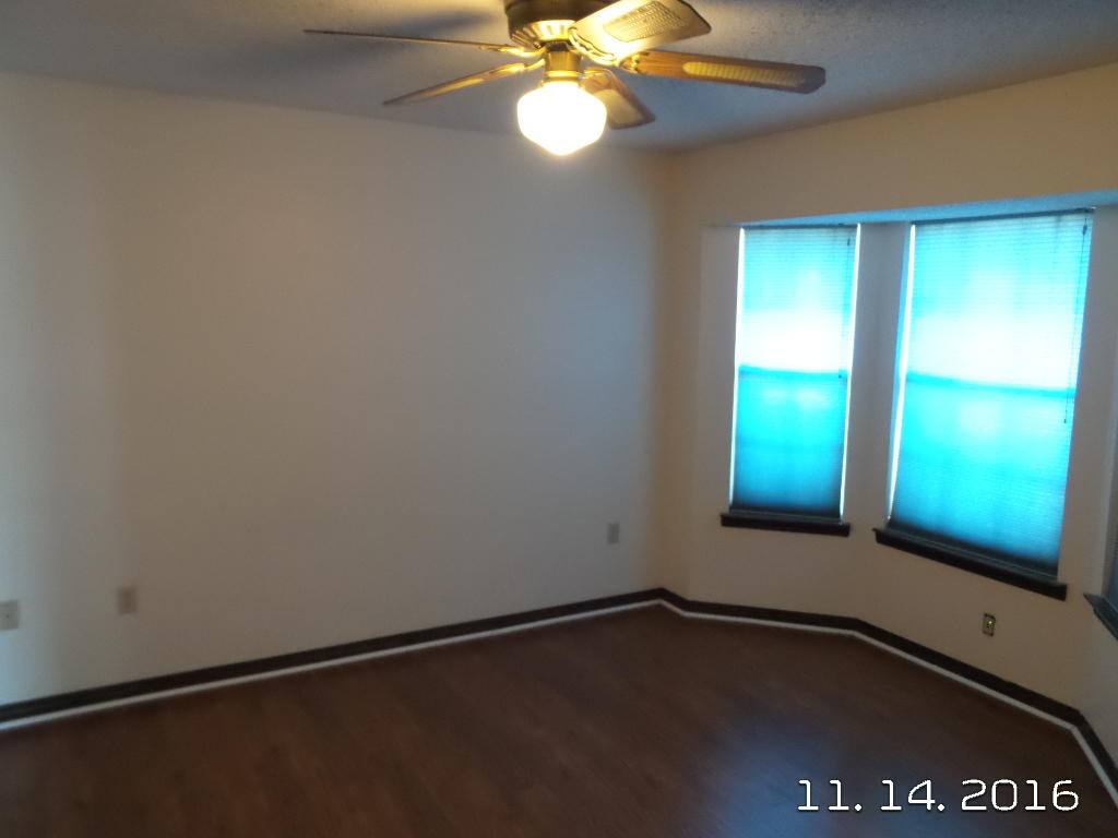 COUNTRYVIEW ESTATES 5TH ADDN - Residential Lease