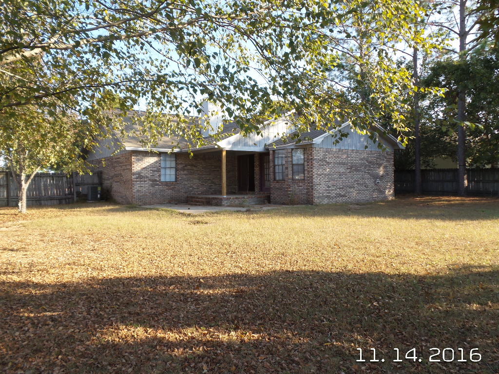 COUNTRYVIEW ESTATES 5TH ADDN - Residential Lease