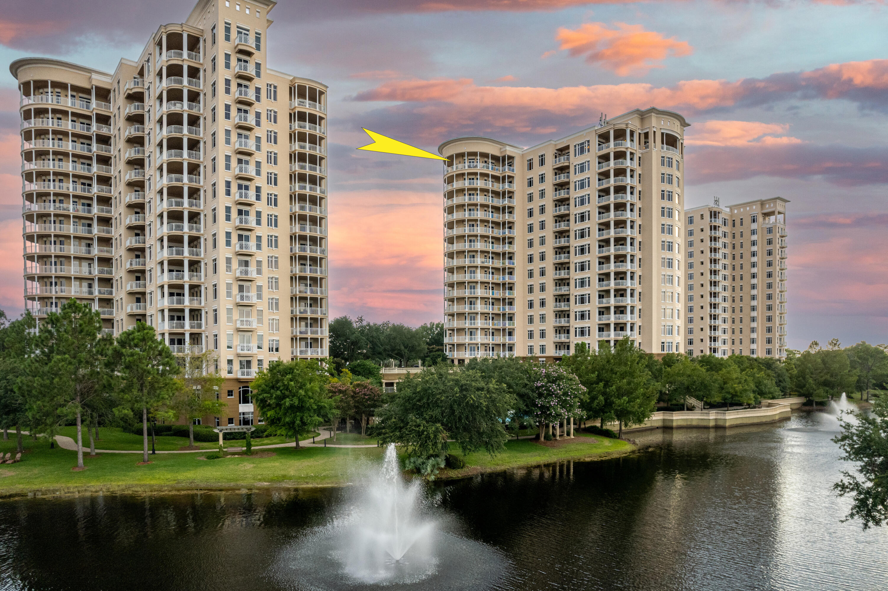 ONE WATER PLACE - Residential