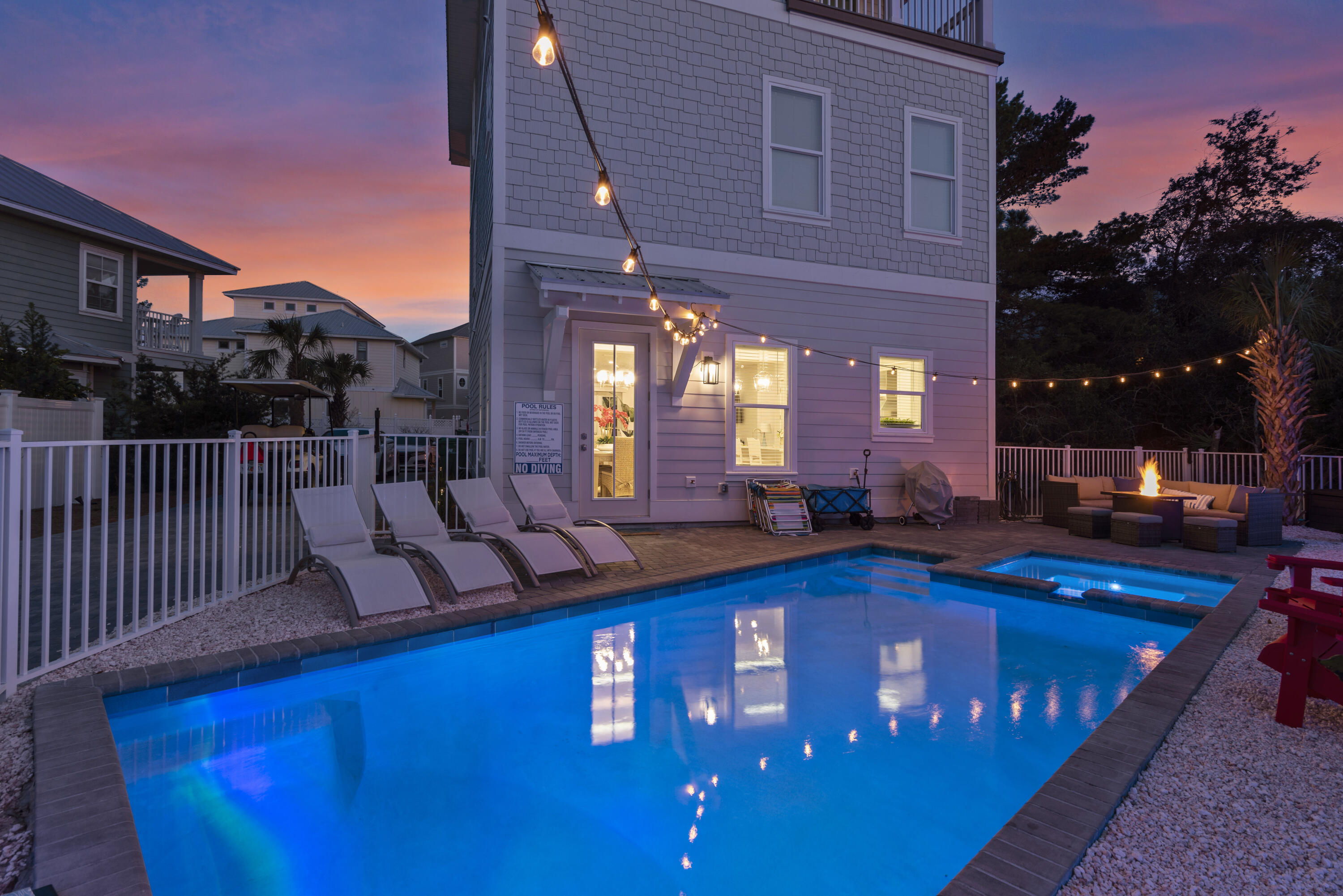 EMERALD WATERS VILLAGE - Residential