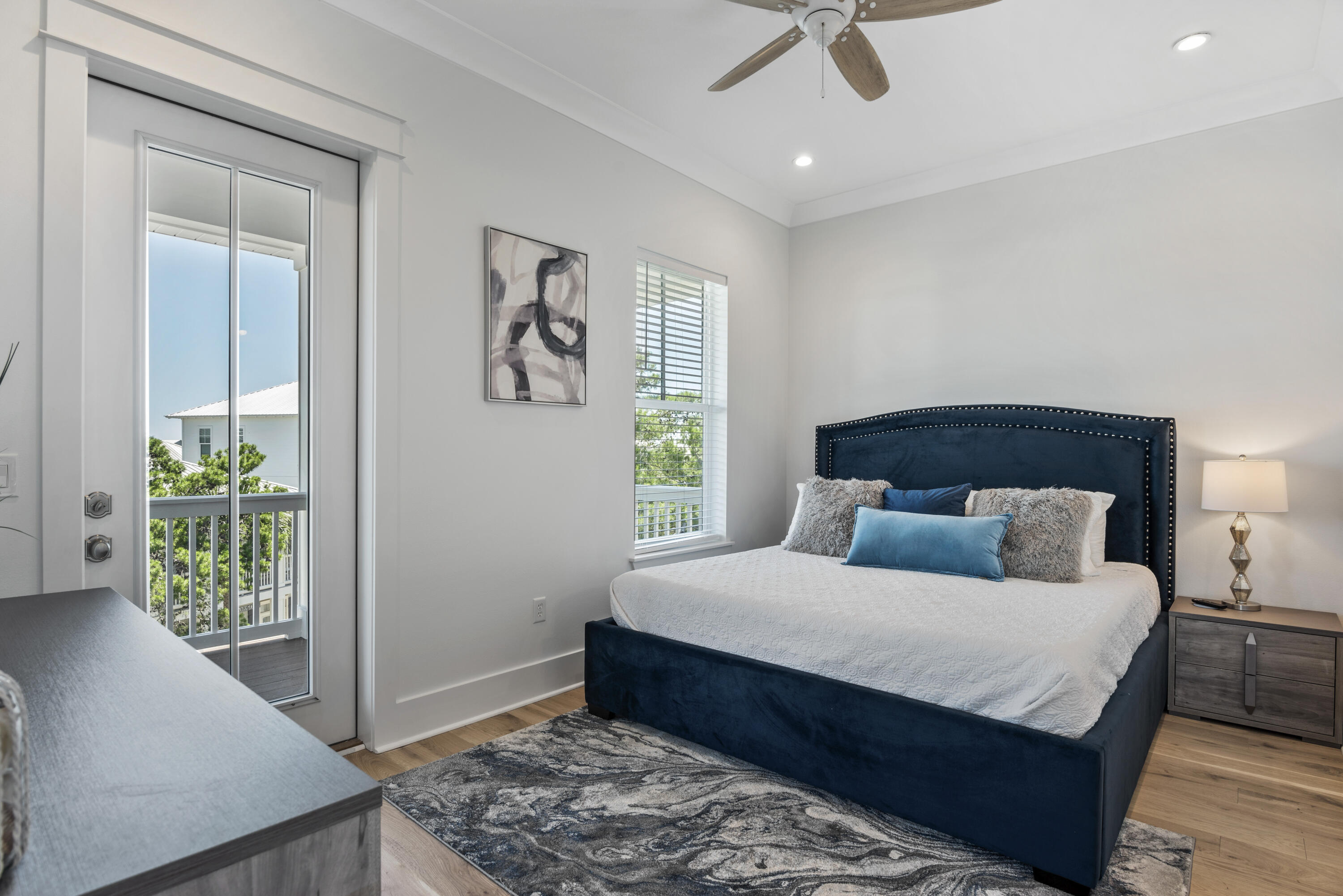 EMERALD WATERS VILLAGE - Residential
