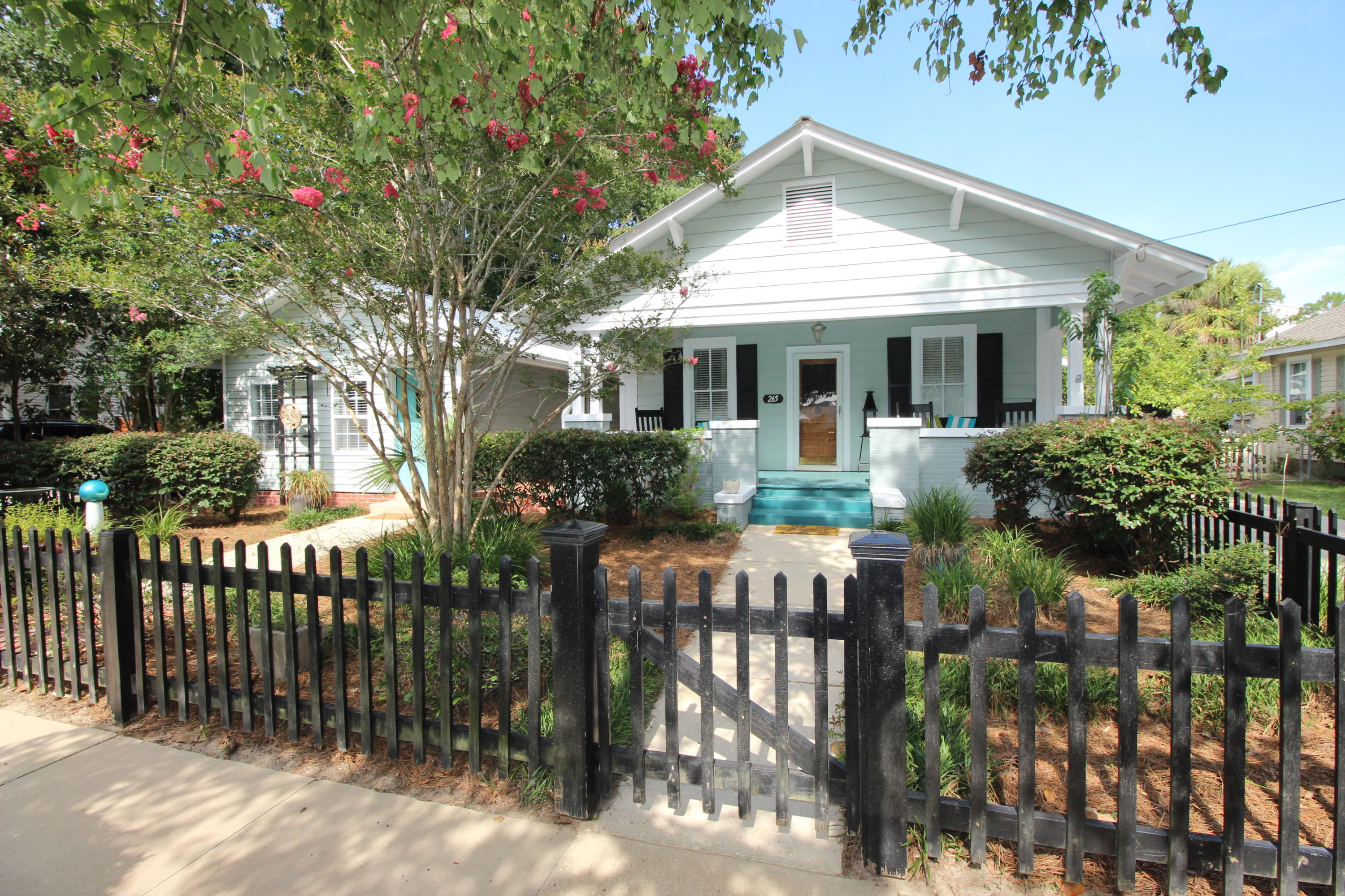 TOWN OF DEFUNIAK SPRINGS - Residential