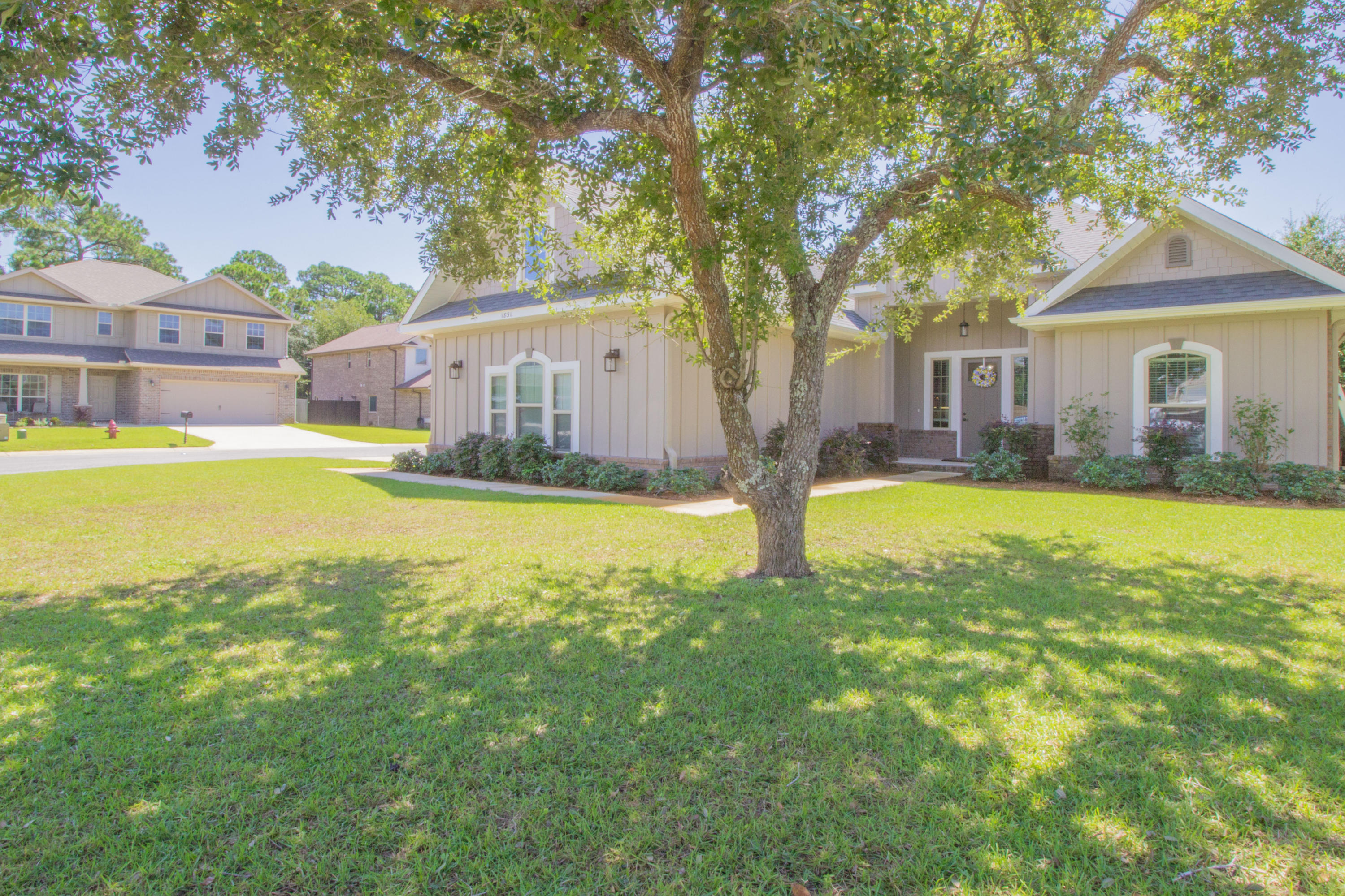 MAGNOLIA VILLAGE - Residential
