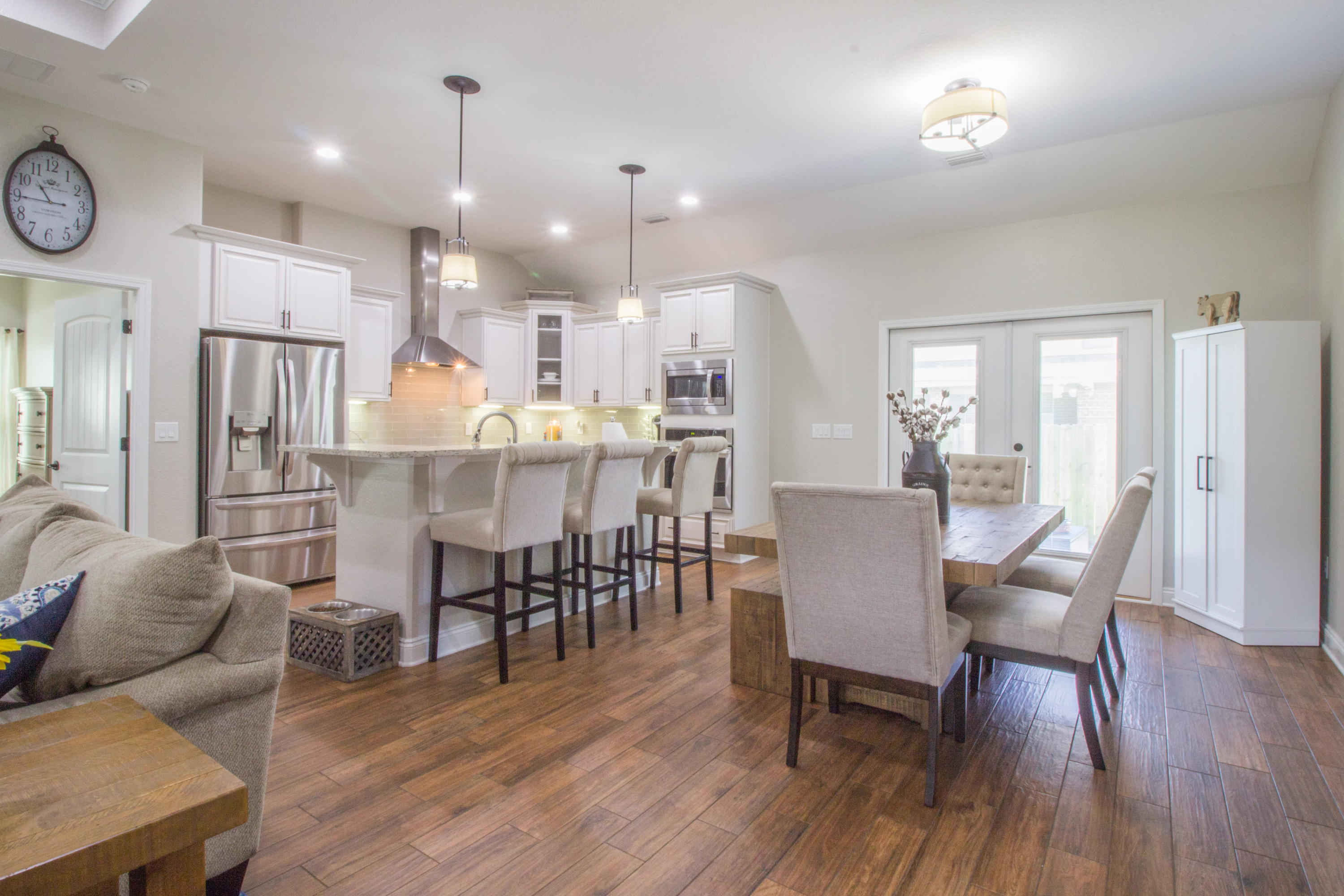 MAGNOLIA VILLAGE - Residential