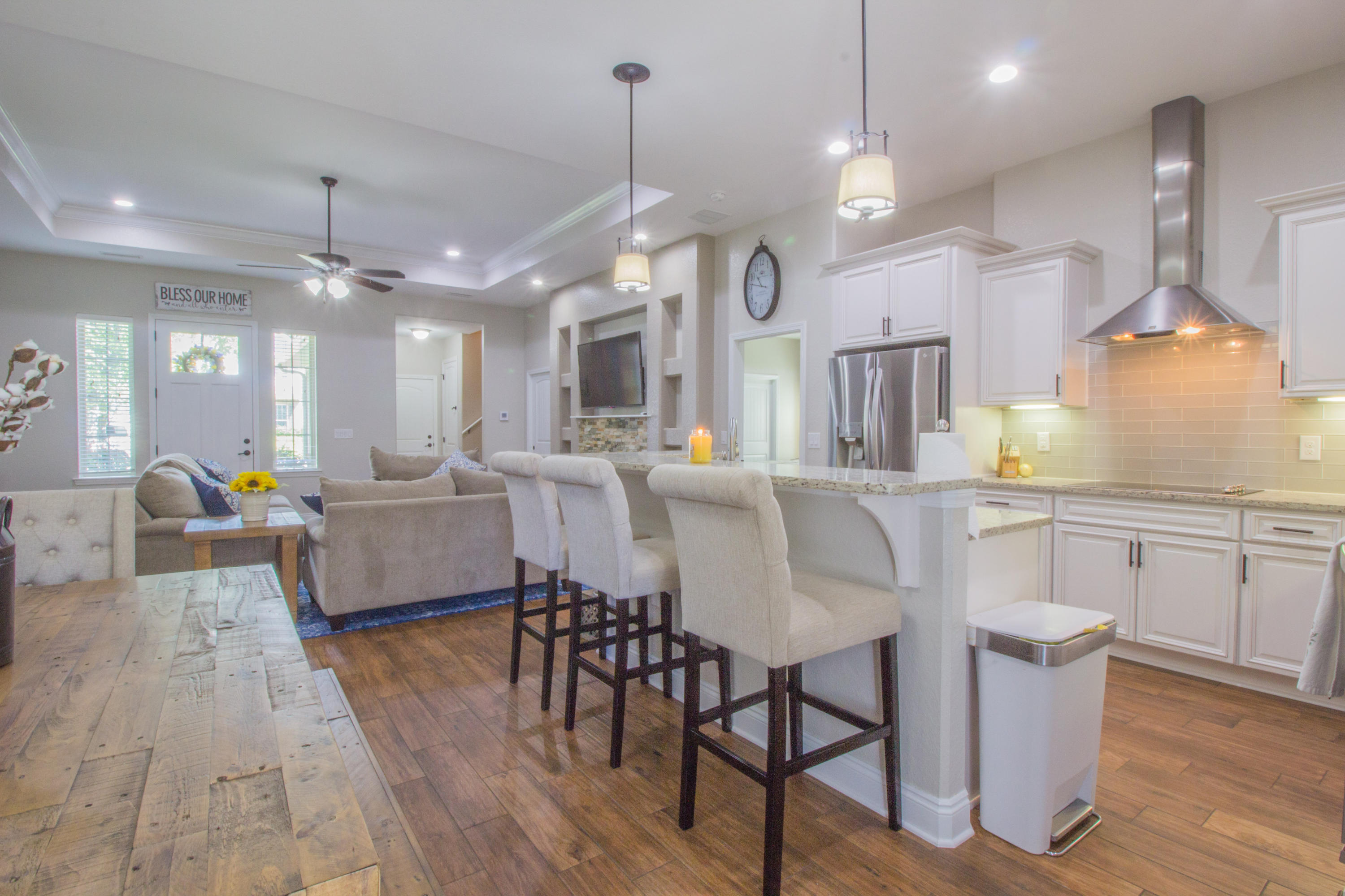 MAGNOLIA VILLAGE - Residential