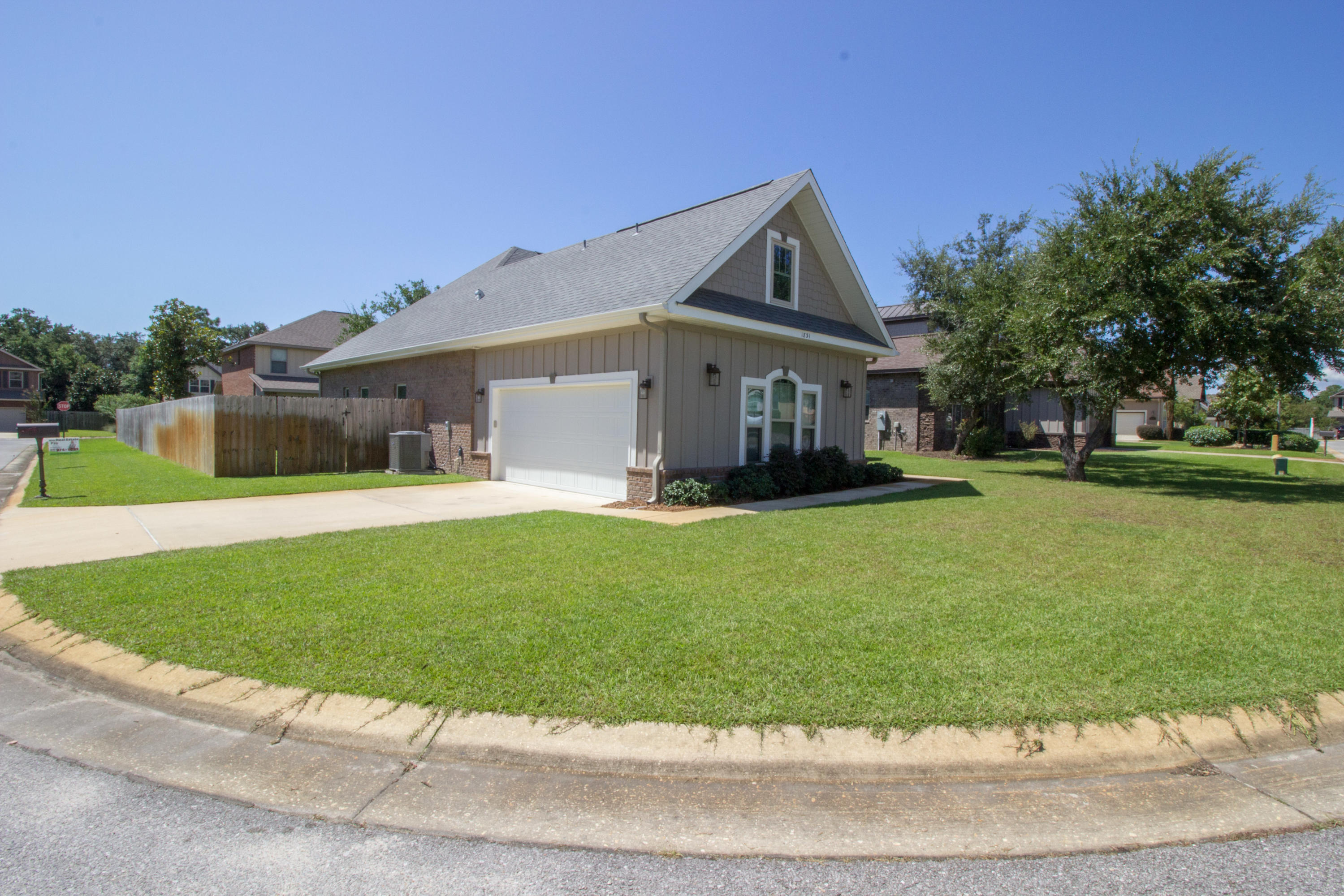 MAGNOLIA VILLAGE - Residential