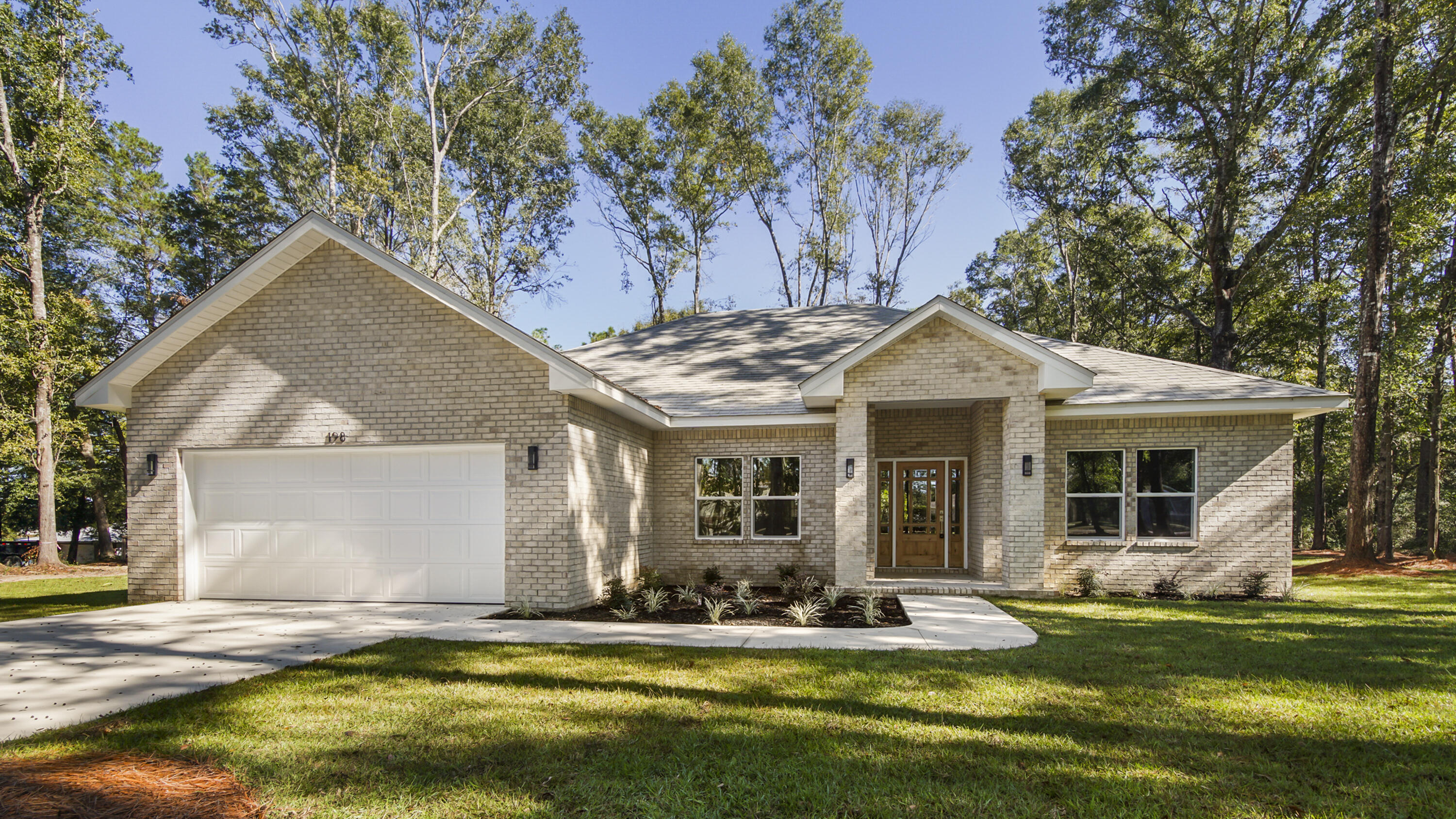 LAKE JUNIPER ESTATES - Residential