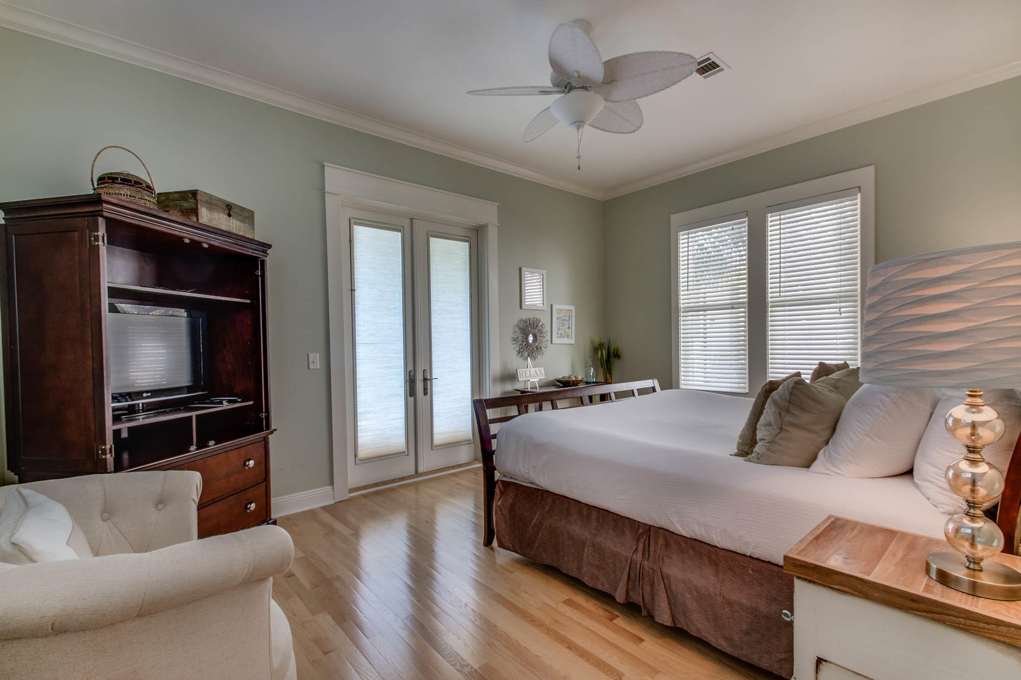 WATERS EDGE - Residential