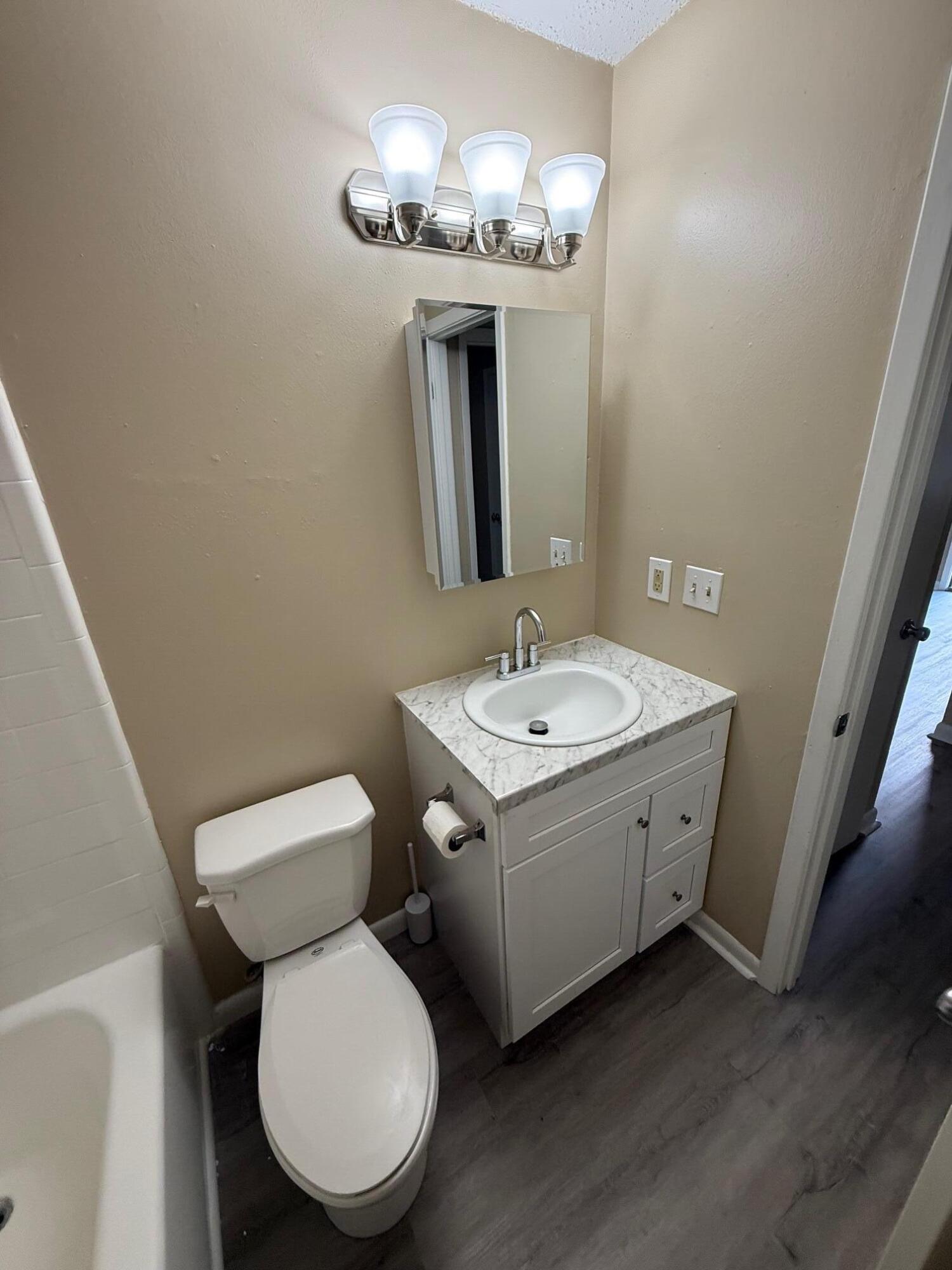 THE MASTERS APTS. - Residential Lease
