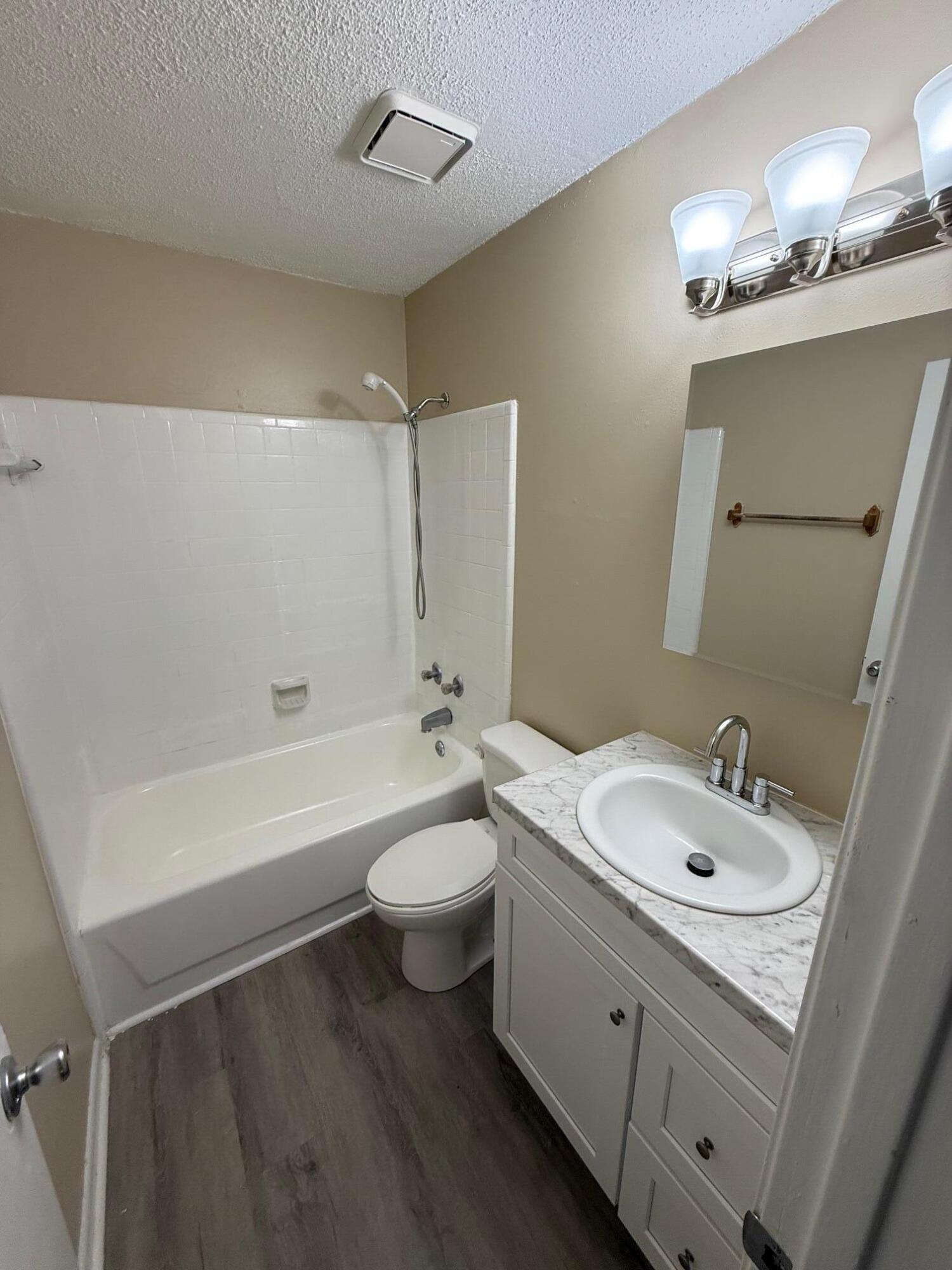 THE MASTERS APTS. - Residential Lease