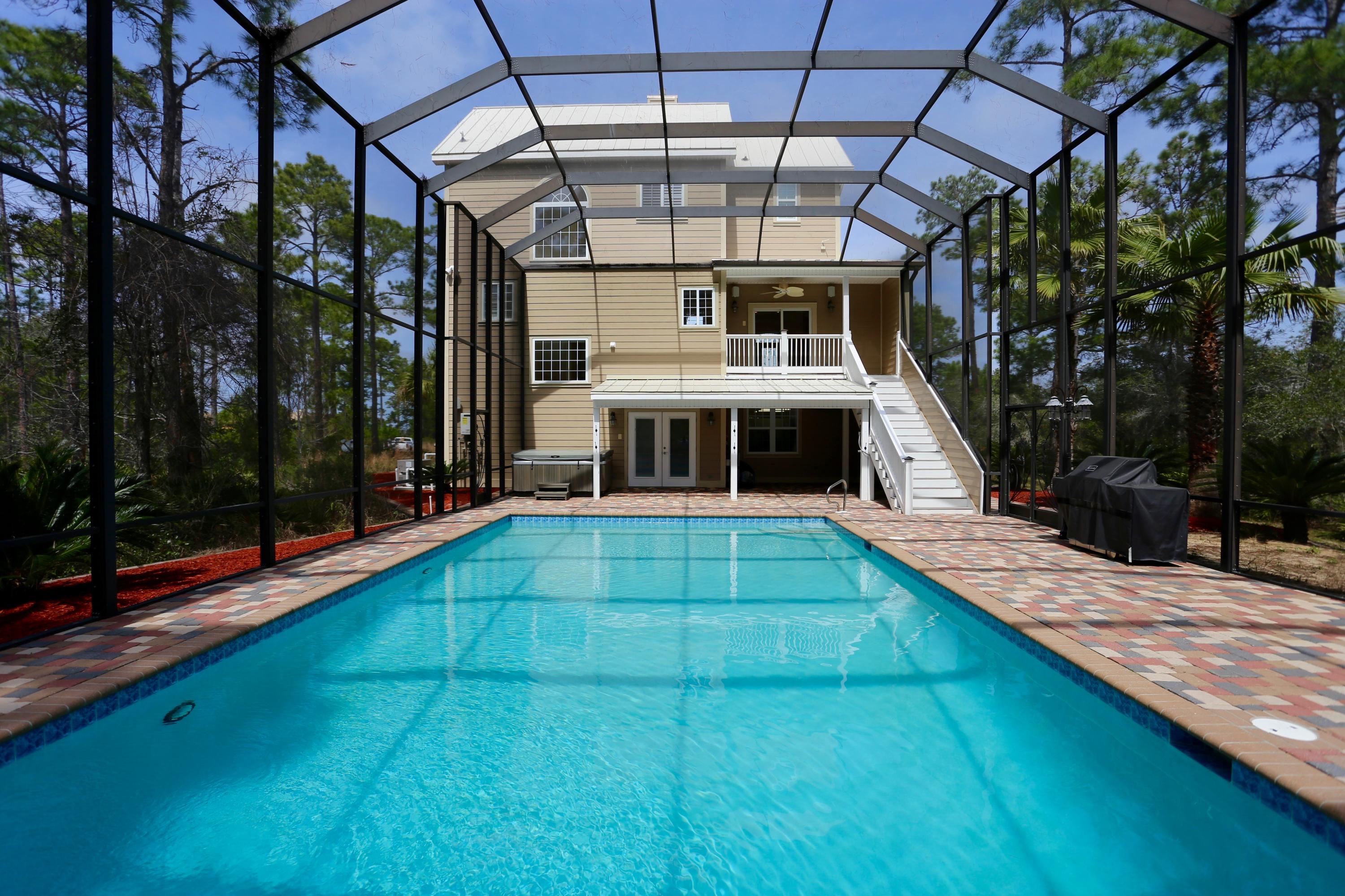 CREEKWATER BAY ESTATES UNREC - Residential