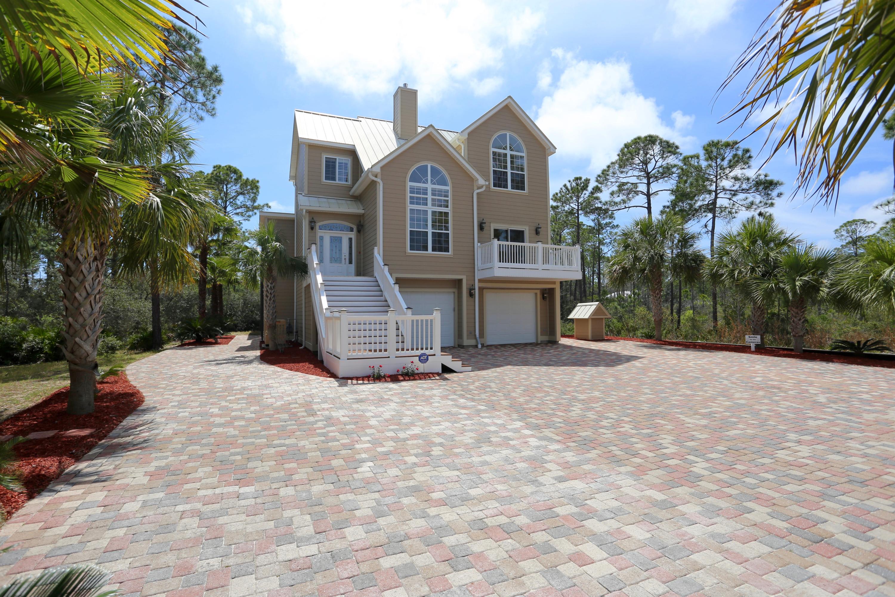 CREEKWATER BAY ESTATES UNREC - Residential