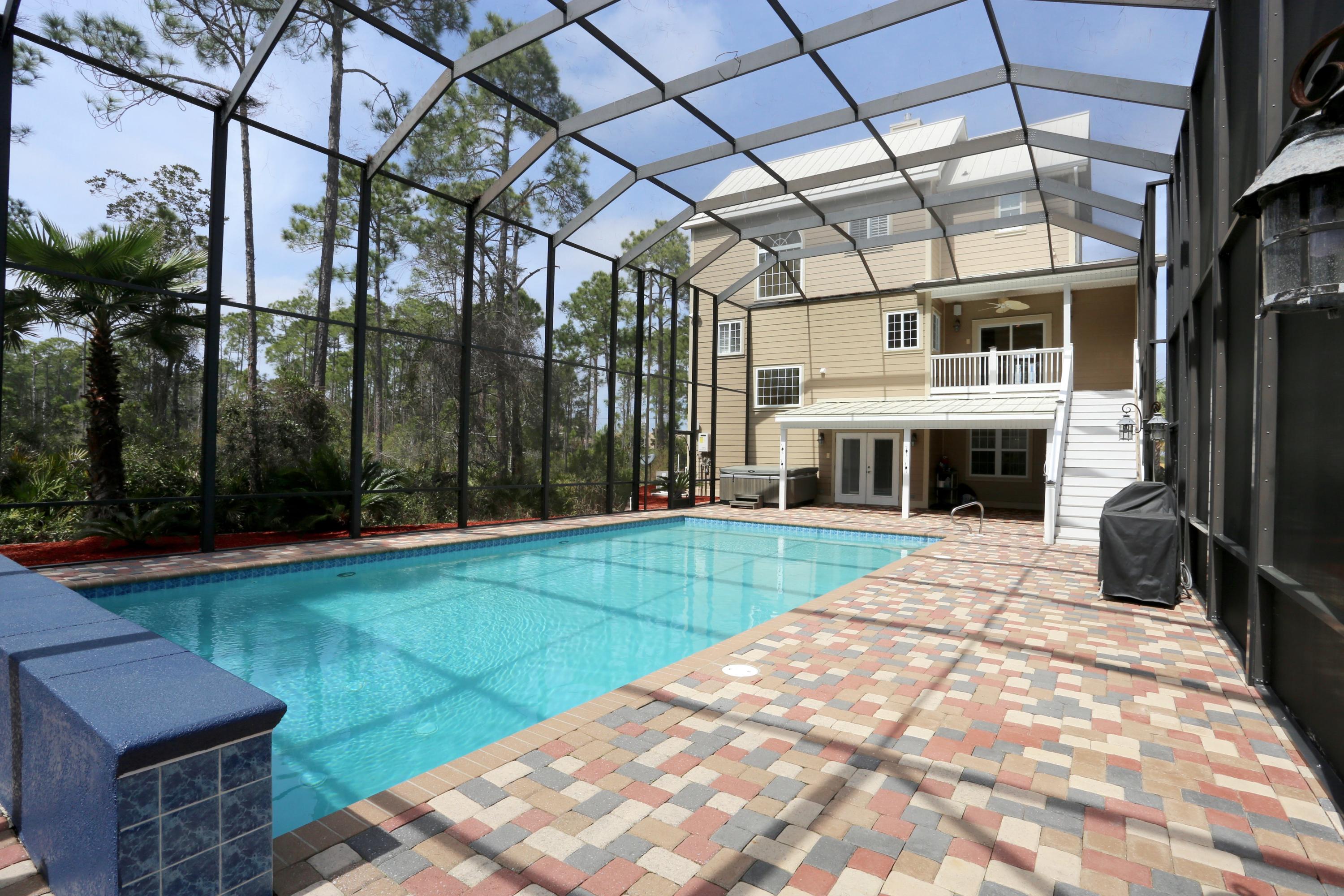 CREEKWATER BAY ESTATES UNREC - Residential