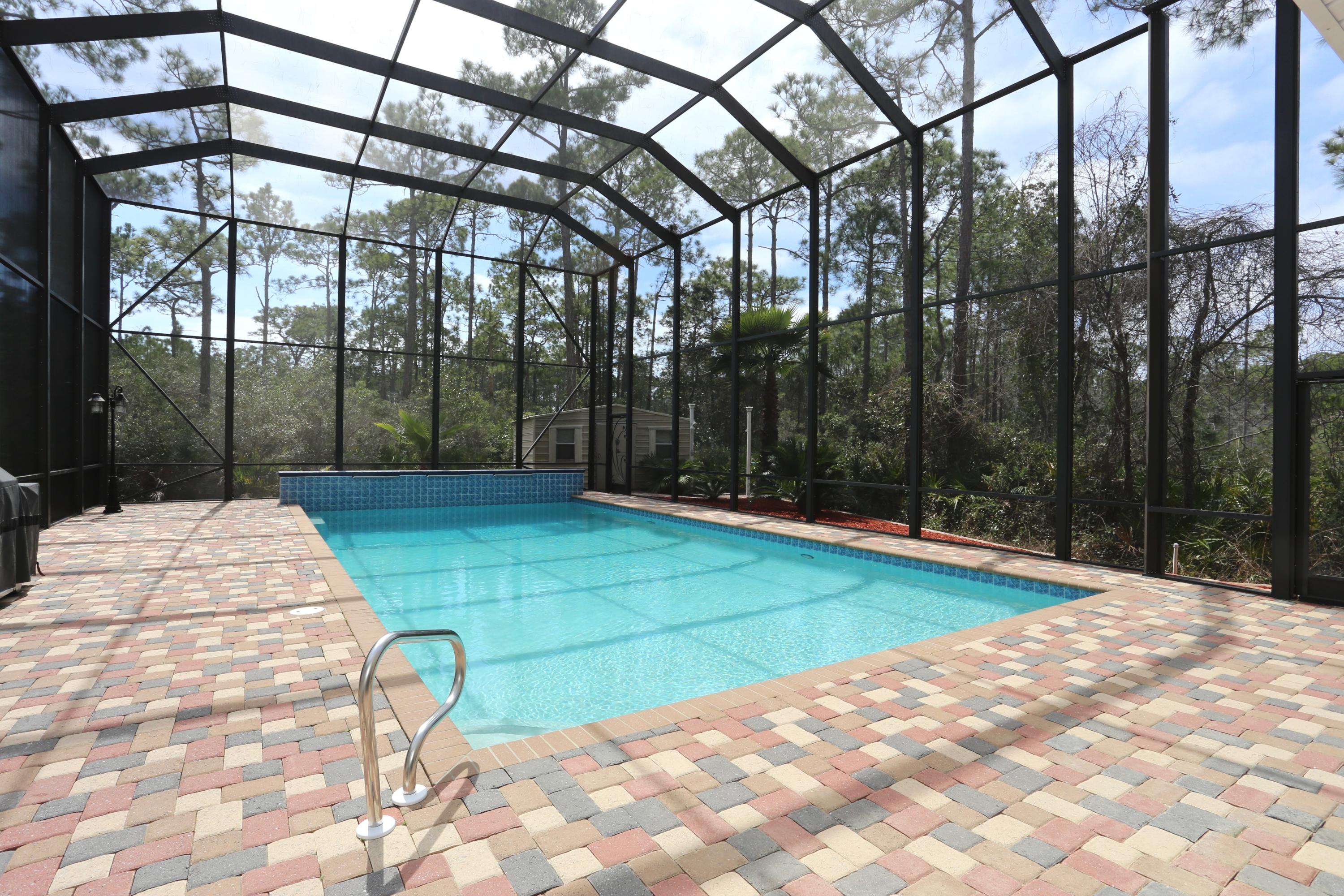CREEKWATER BAY ESTATES UNREC - Residential
