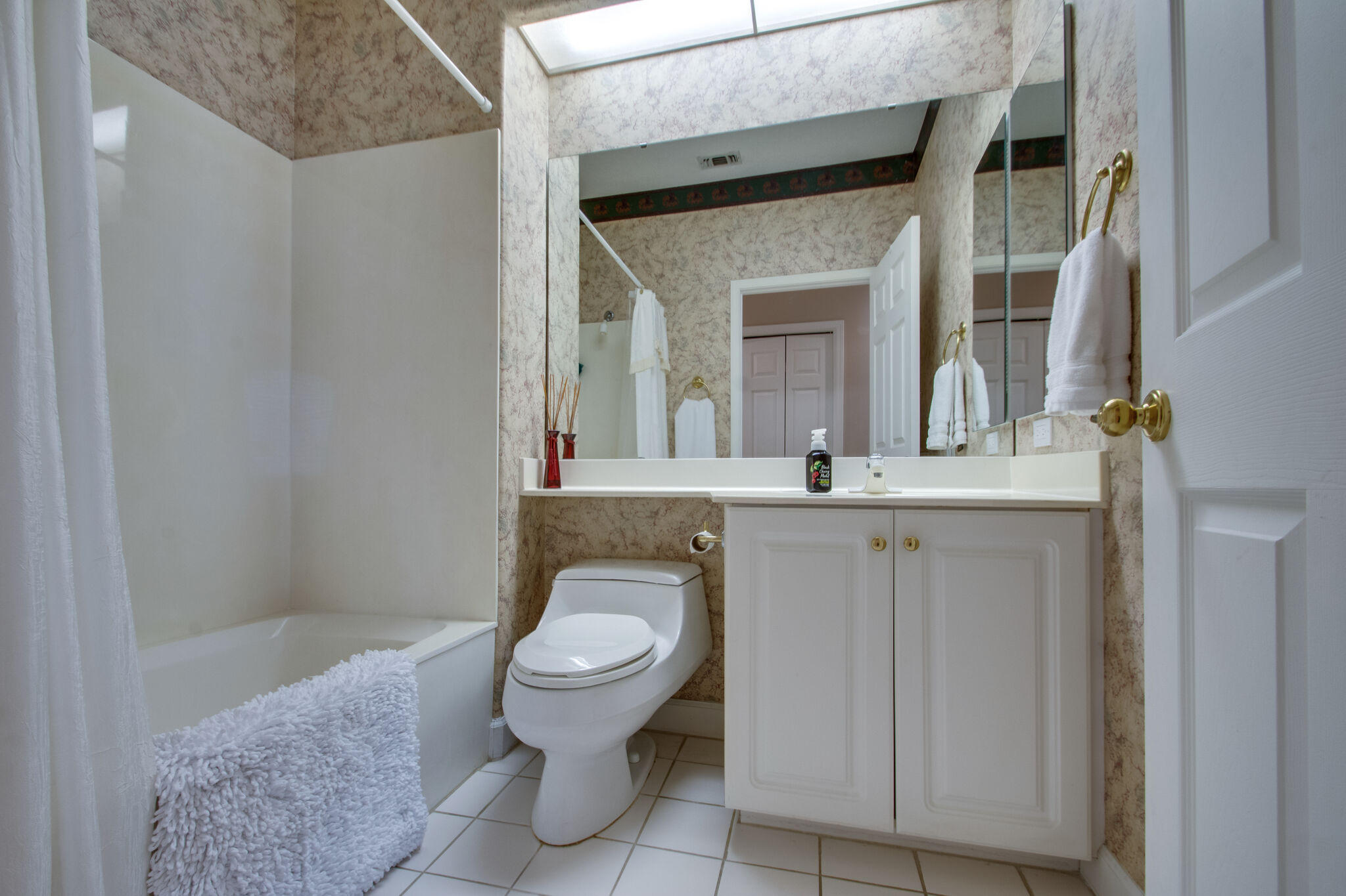 EMERALD BAY PH 1A - Residential