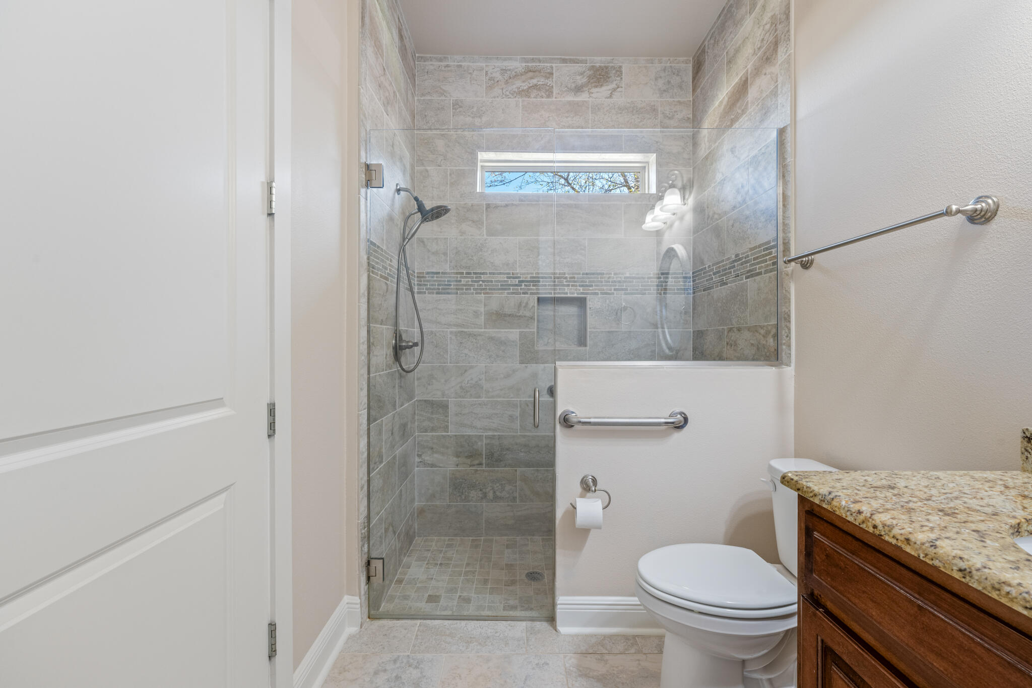 LAURELWOOD ESTATES - Residential