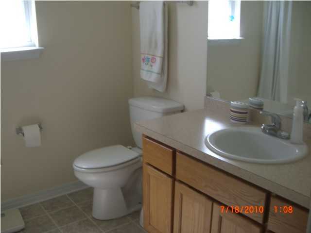 NAVARRE S/D 2ND ADDN - Residential Lease