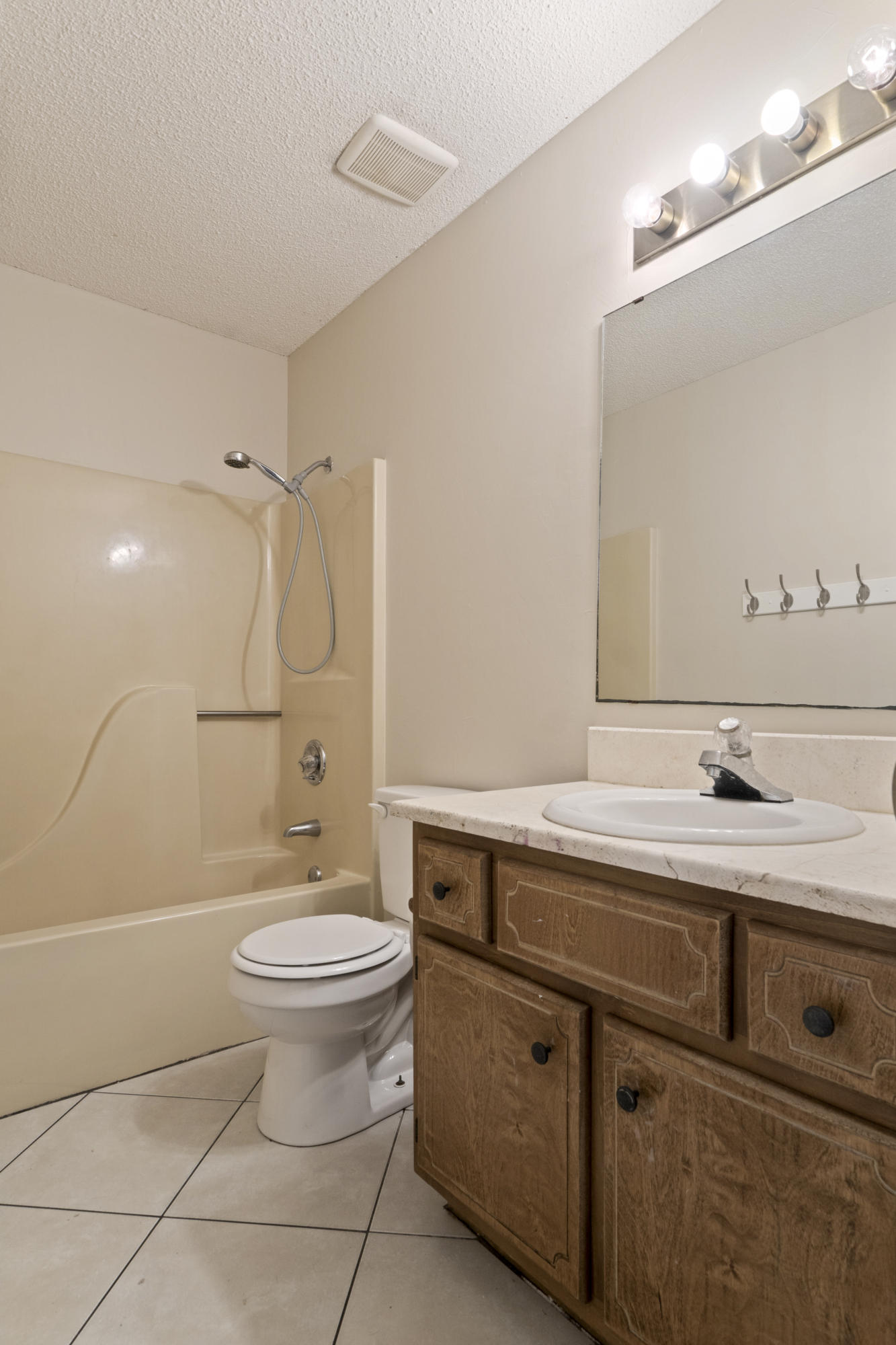 JACKSON TRAIL - Residential